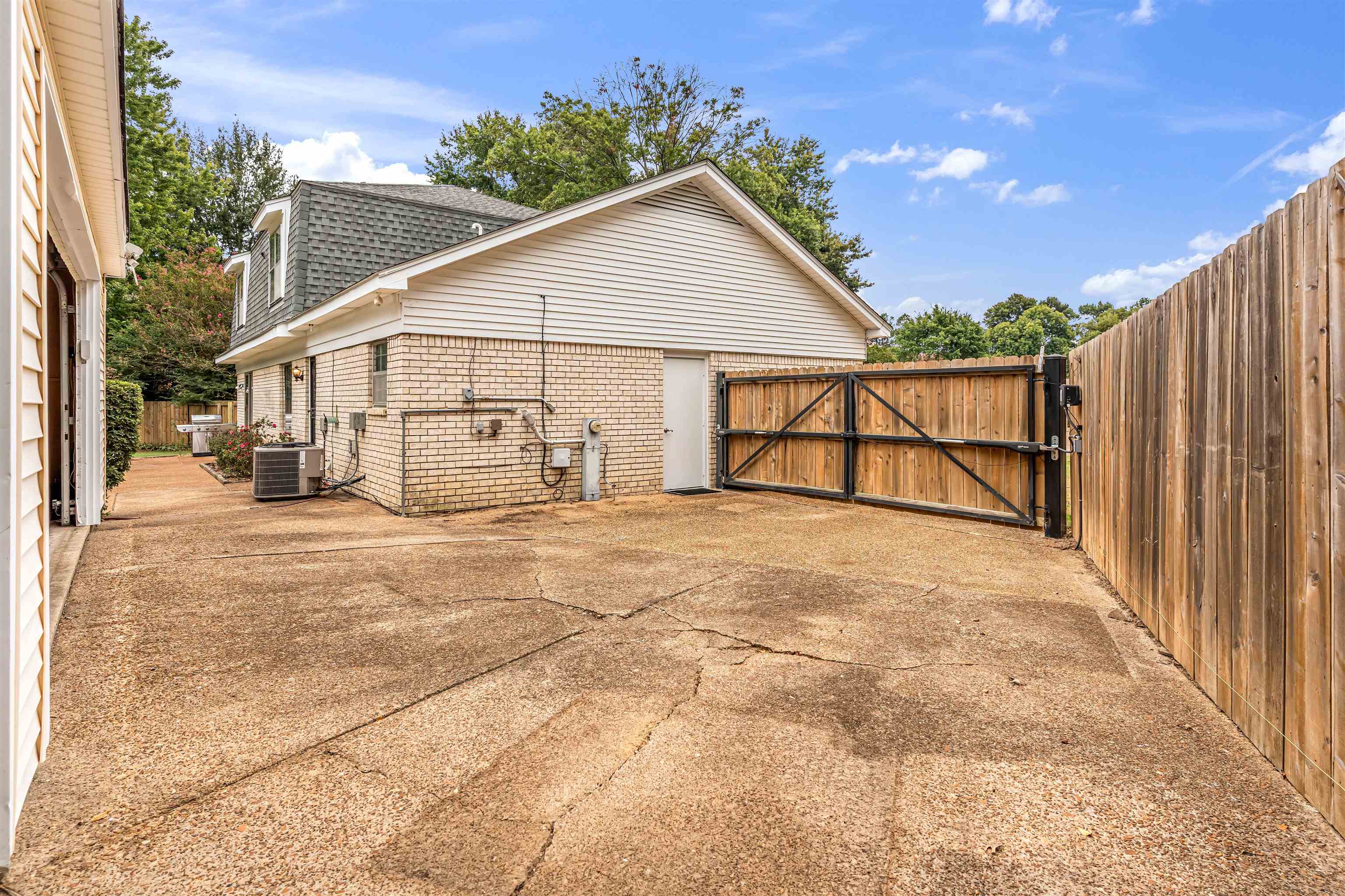 5642 Ackerman Cv Property Photo 27