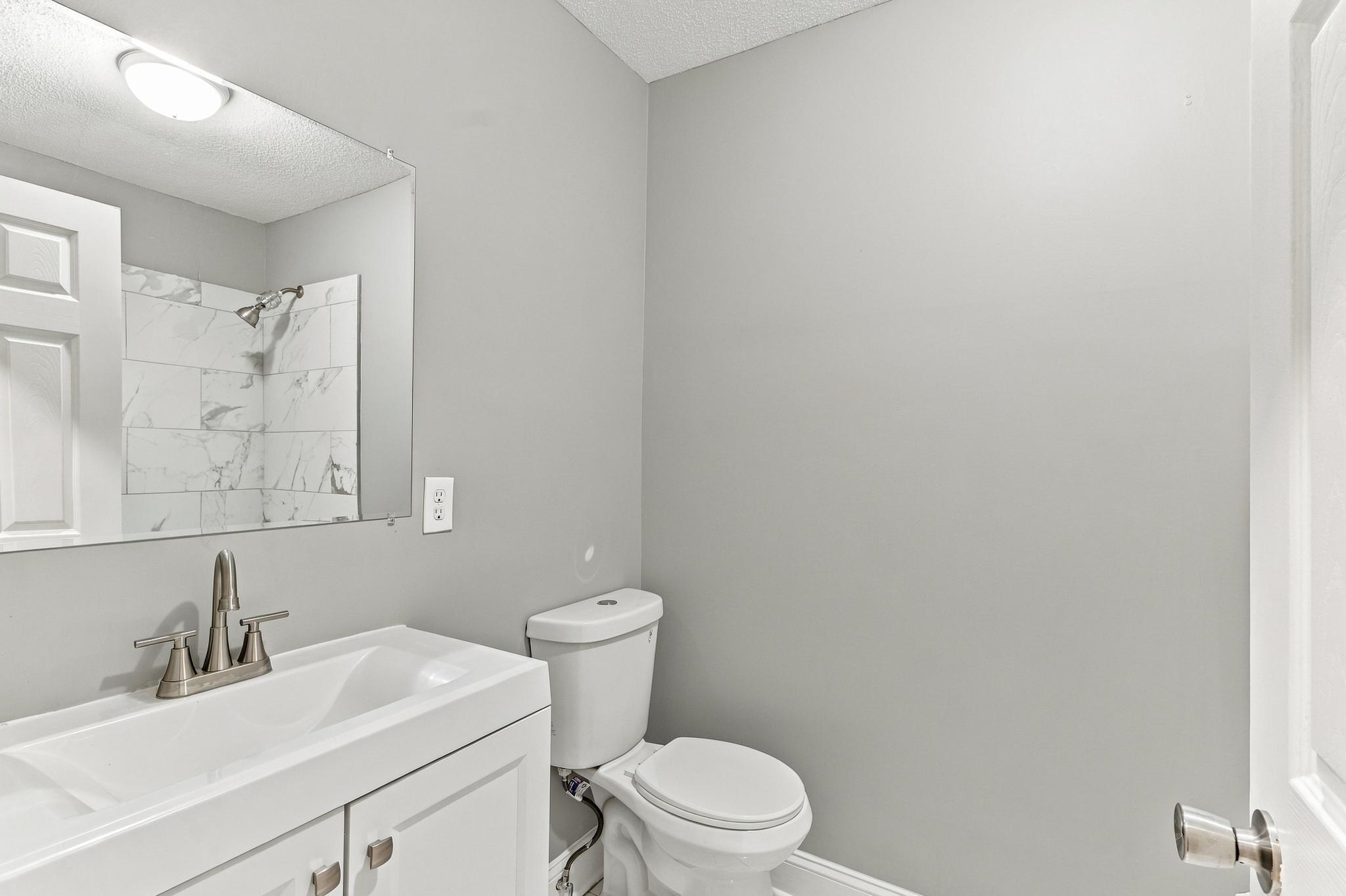 1686 Alta Vista Dr Property Photo 27
