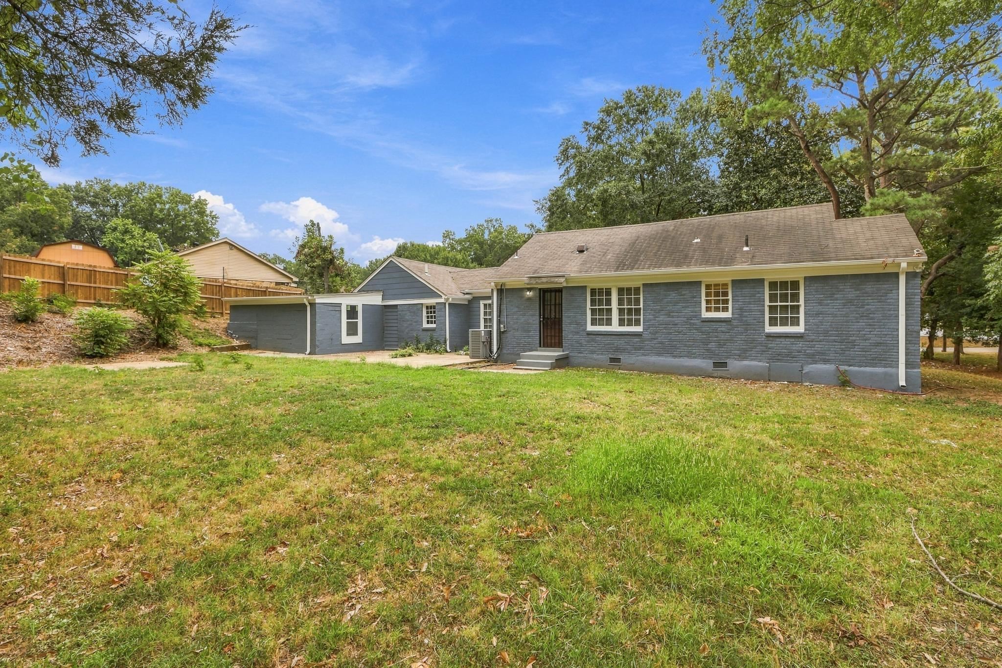 1686 Alta Vista Dr Property Photo 35