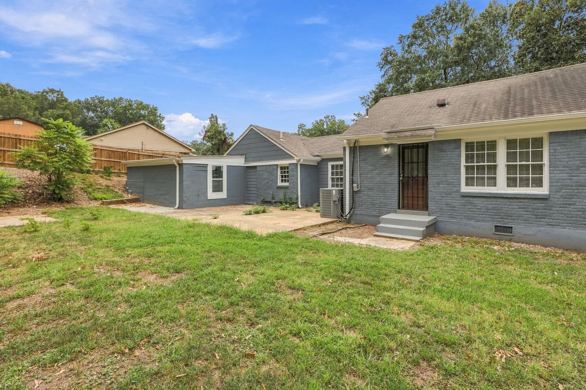 1686 Alta Vista Dr Property Photo 36