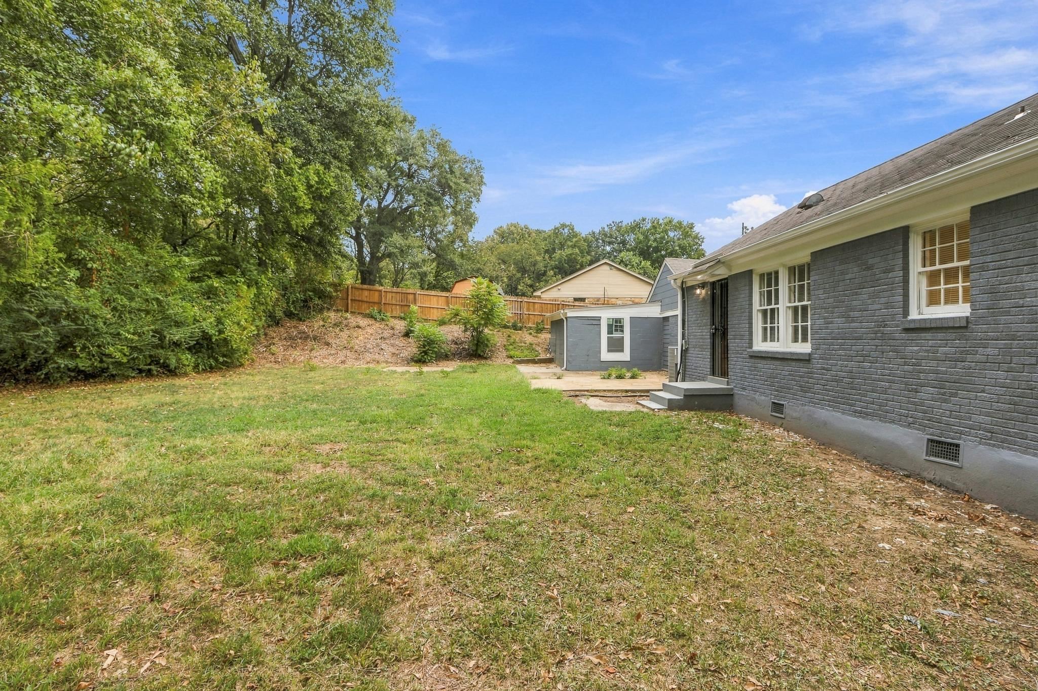 1686 Alta Vista Dr Property Photo 37