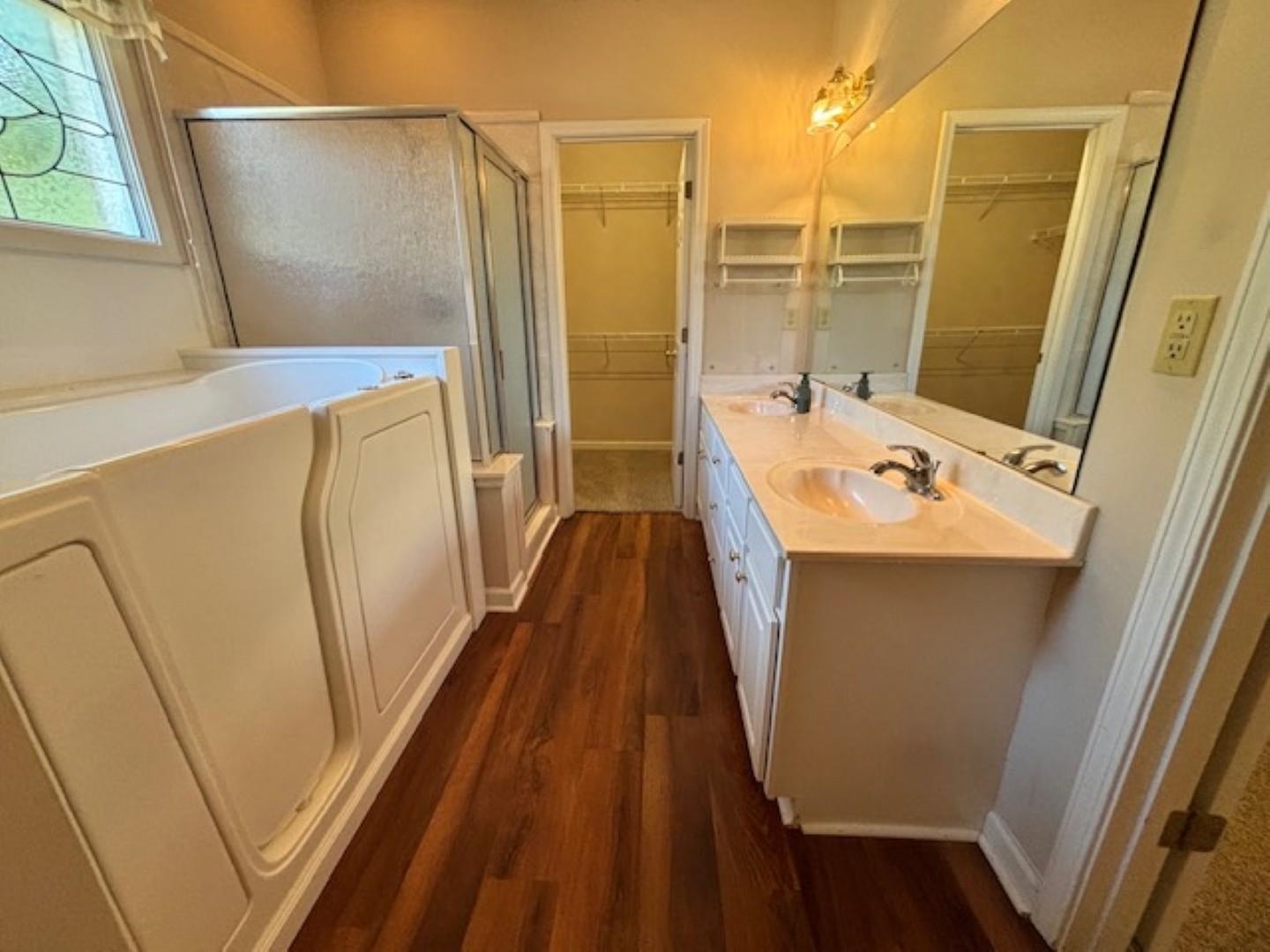 110 Shady Oaks Dr Property Photo 11