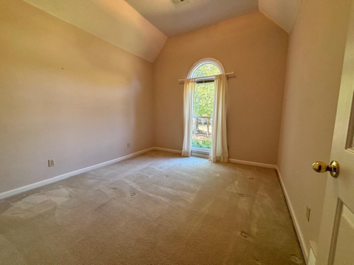 110 Shady Oaks Dr Property Photo 24
