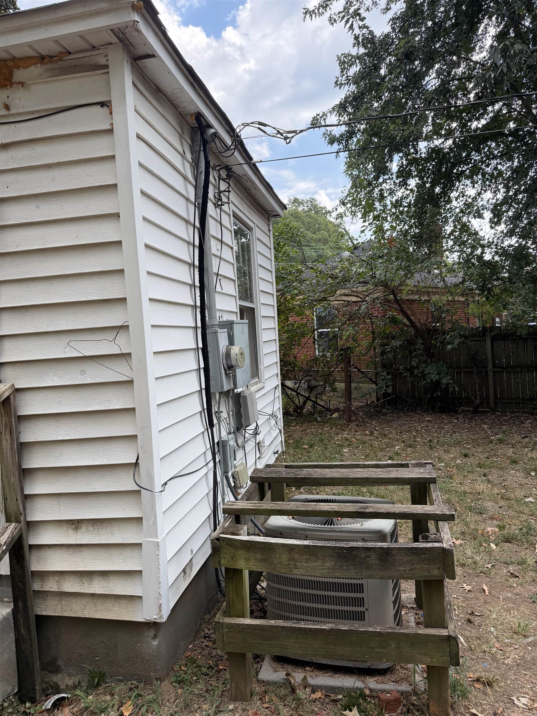 2455 Twain Ave Property Photo 4