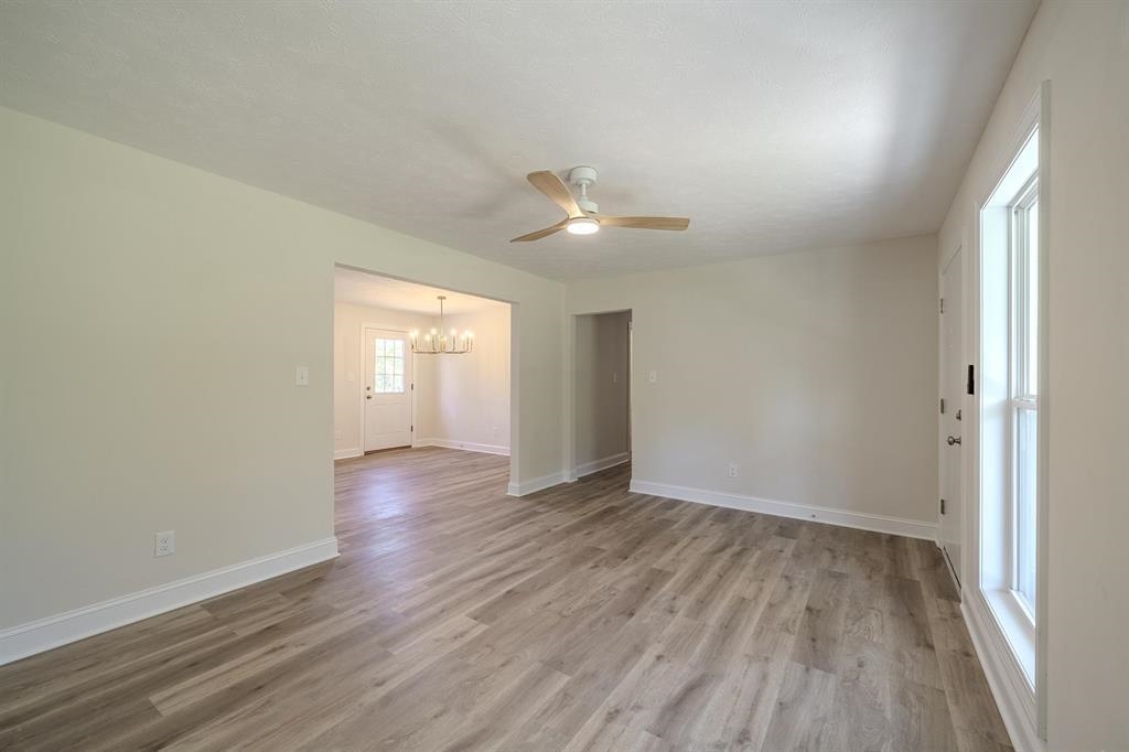 260 Barker Dr Property Photo 8