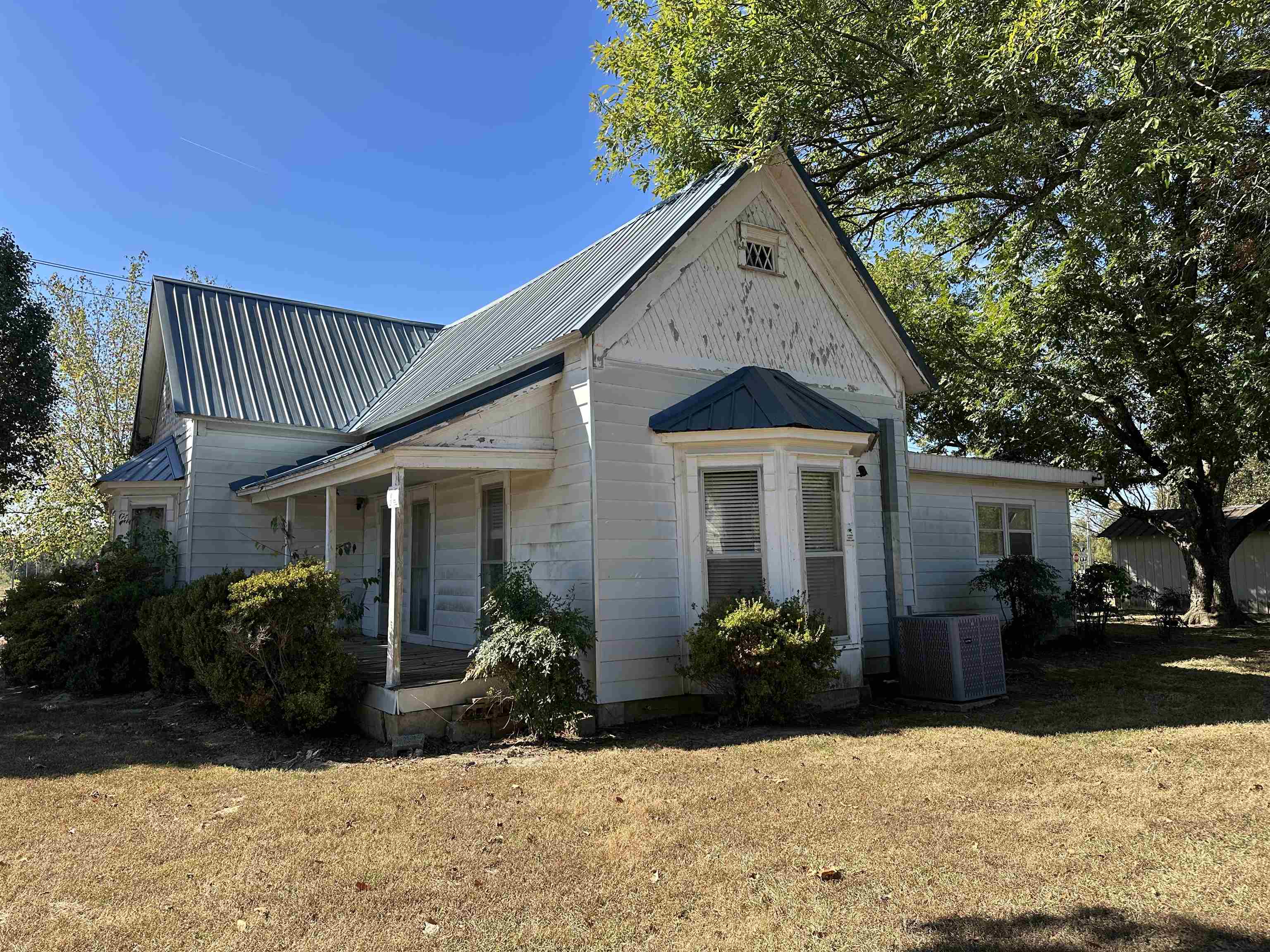 8382 Highway 142 Hwy Property Photo 6