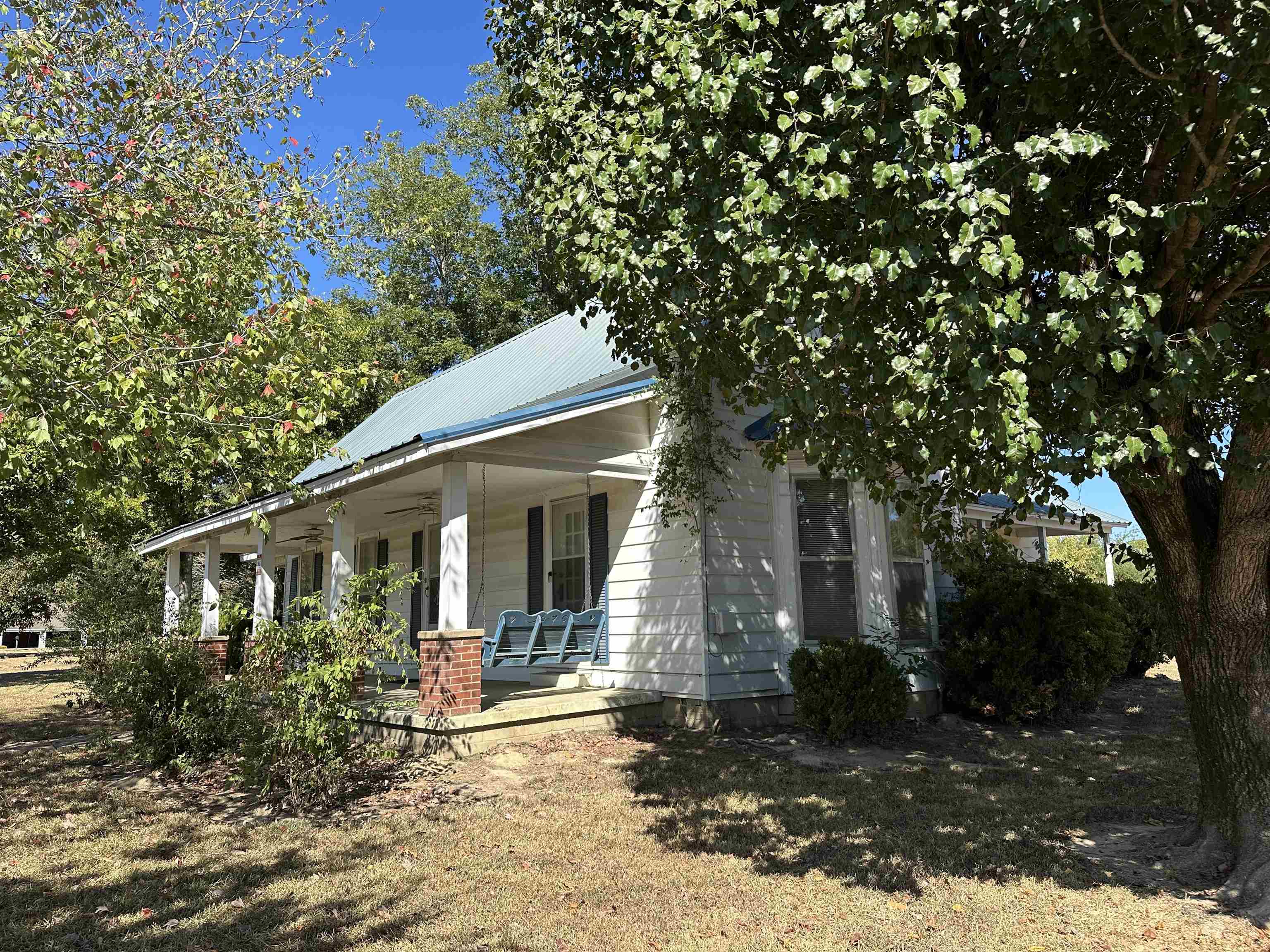 8382 Highway 142 Hwy Property Photo 9