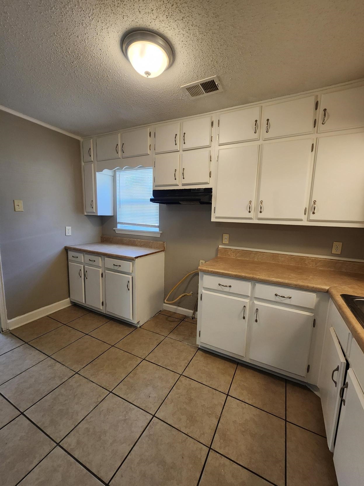 4425 Boyce Rd Property Photo 14