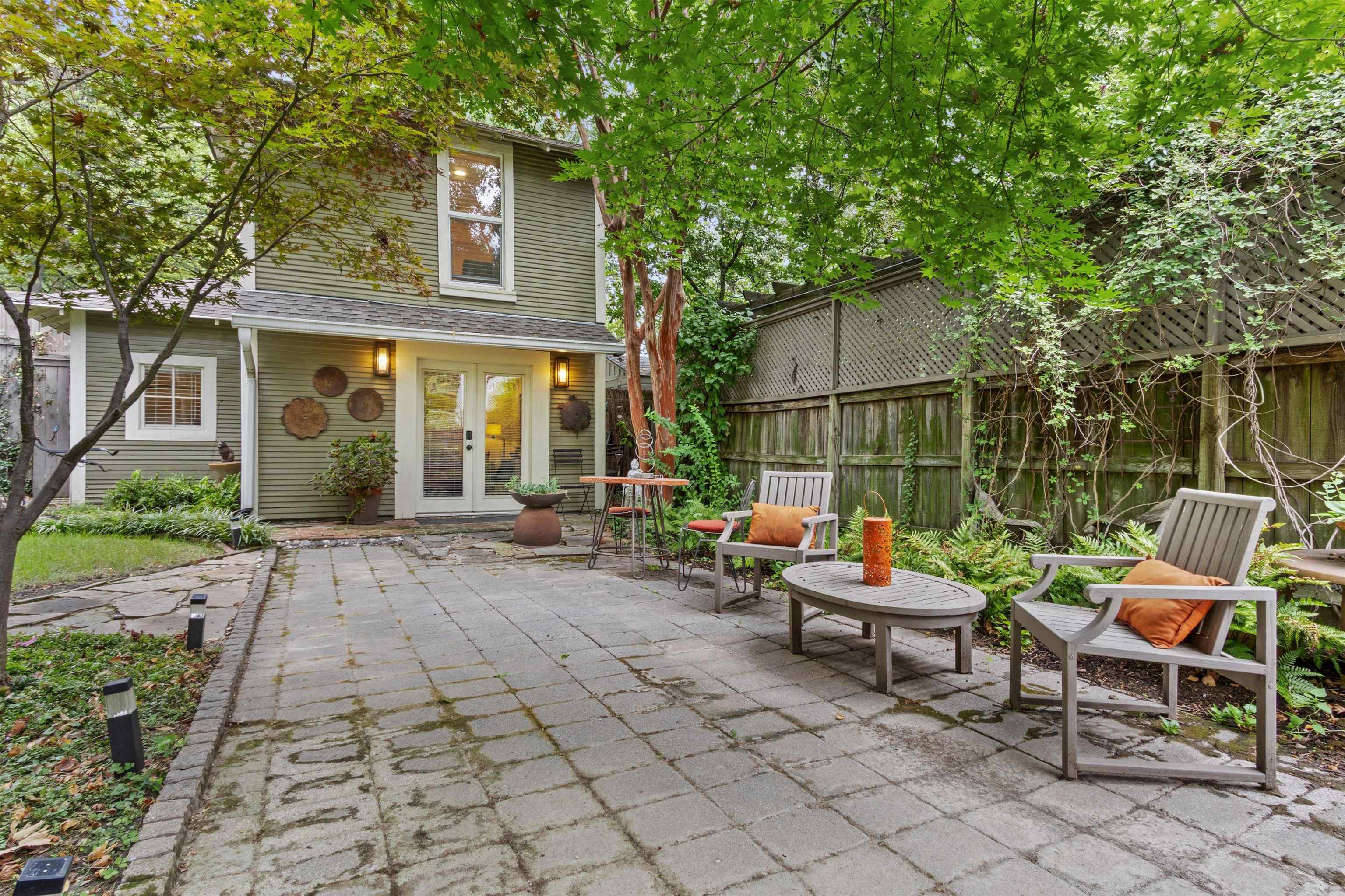 1940 Carr Ave Property Photo 32