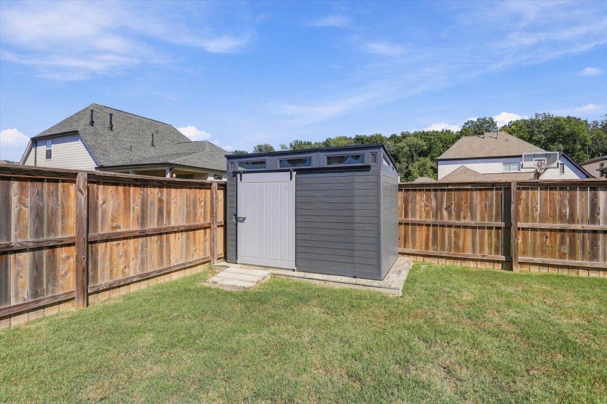 9748 Jackson Run Ln Property Photo 28