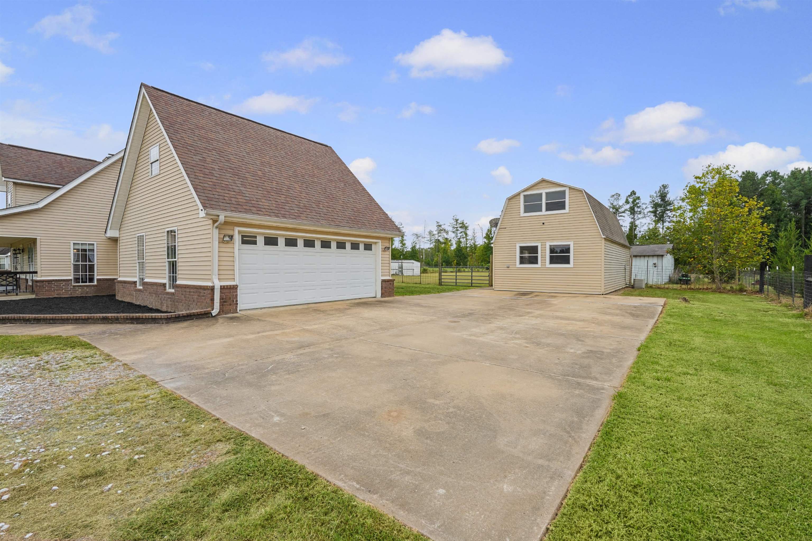 9959 Millington-arlington Rd Property Photo 4