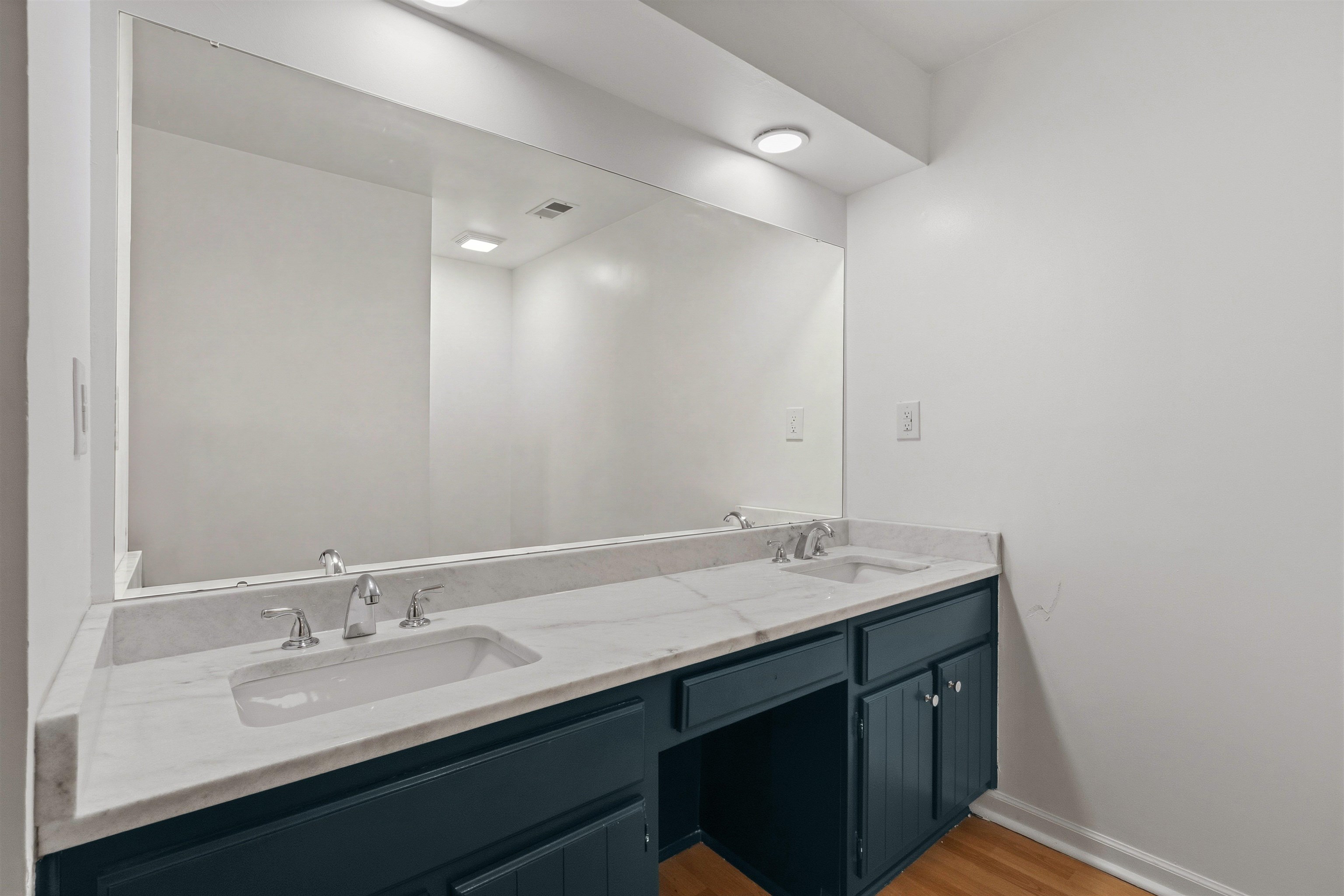 5344 Fieldcrest Ave Property Photo 17