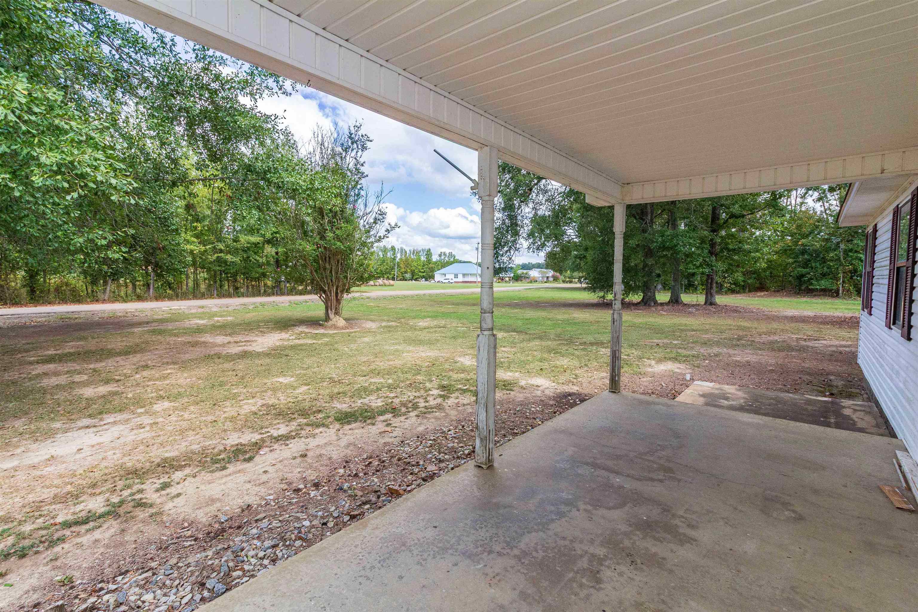 941 Mt Vernon Rd Property Photo 6