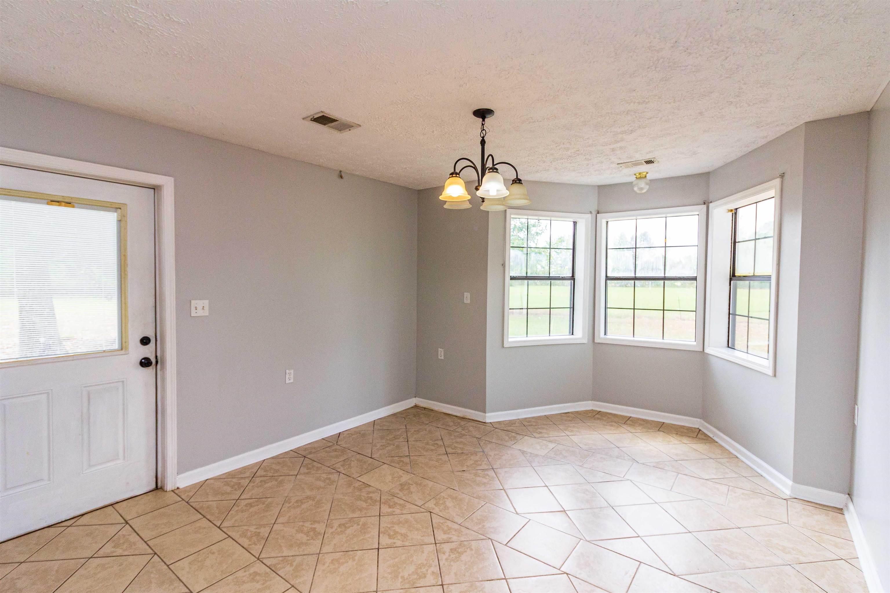 941 Mt Vernon Rd Property Photo 15