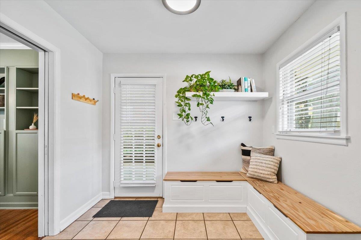 5126 Norich Ave Property Photo 12
