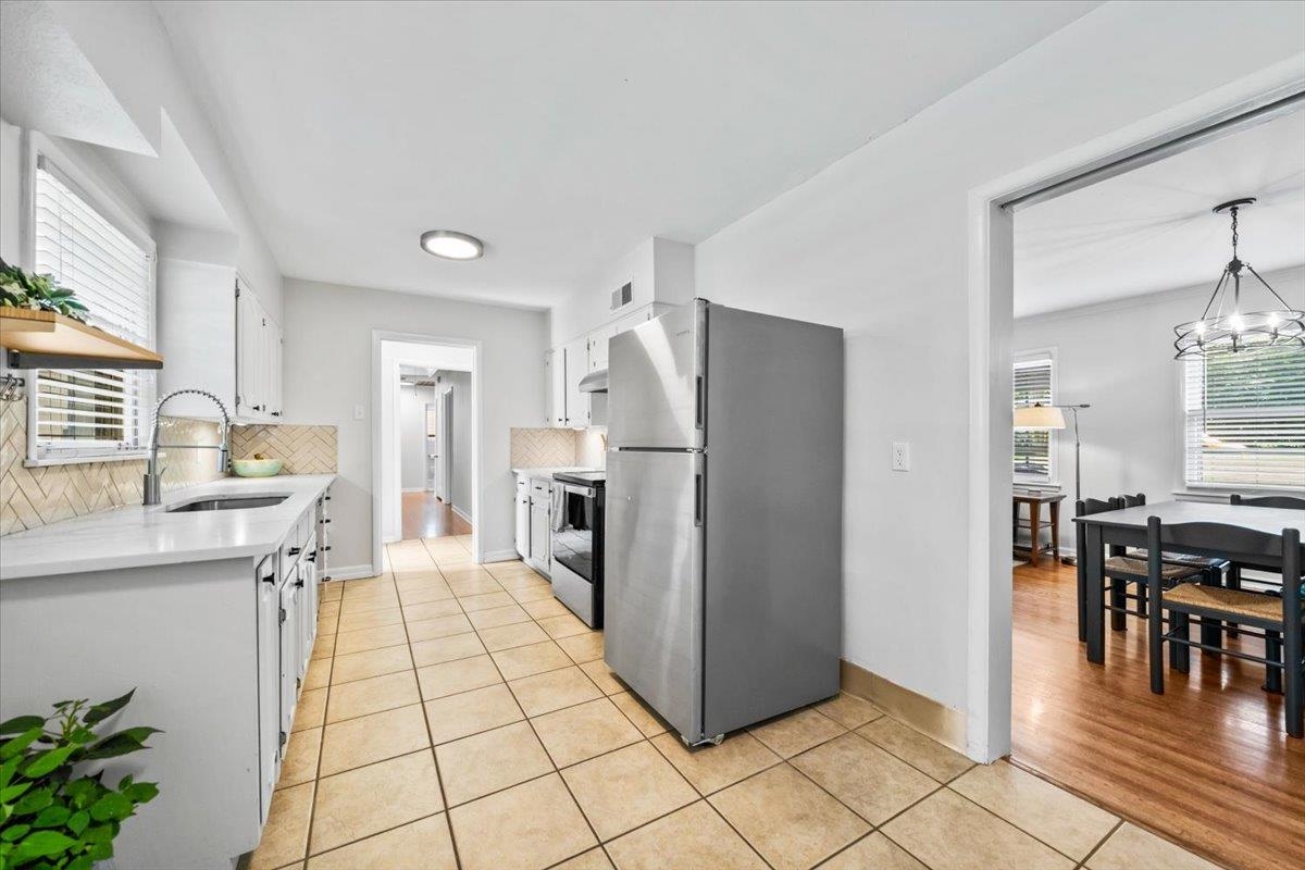 5126 Norich Ave Property Photo 16