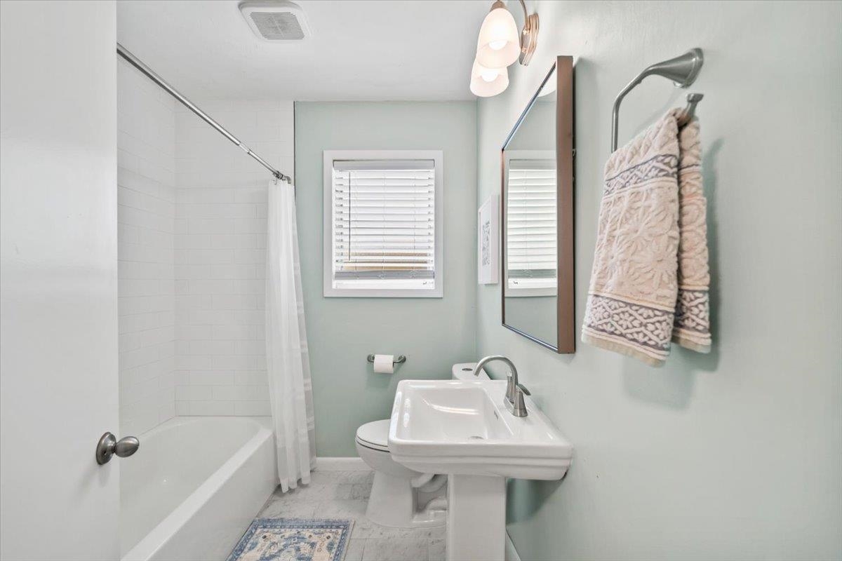 5126 Norich Ave Property Photo 25