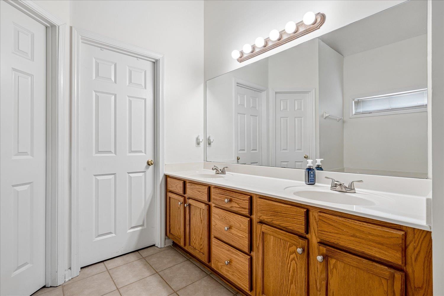 1527 Far Dr Property Photo 16