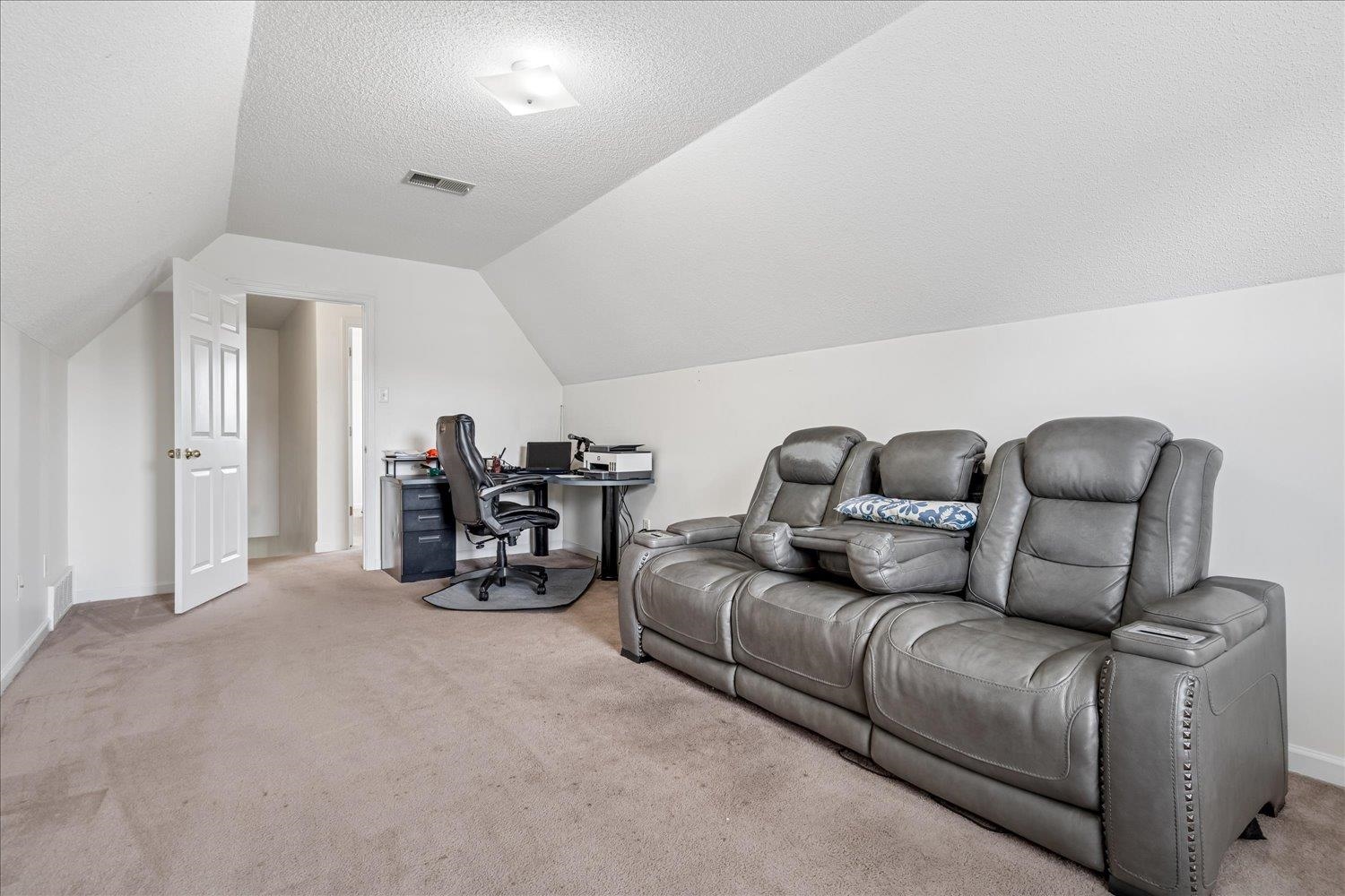 1527 Far Dr Property Photo 25