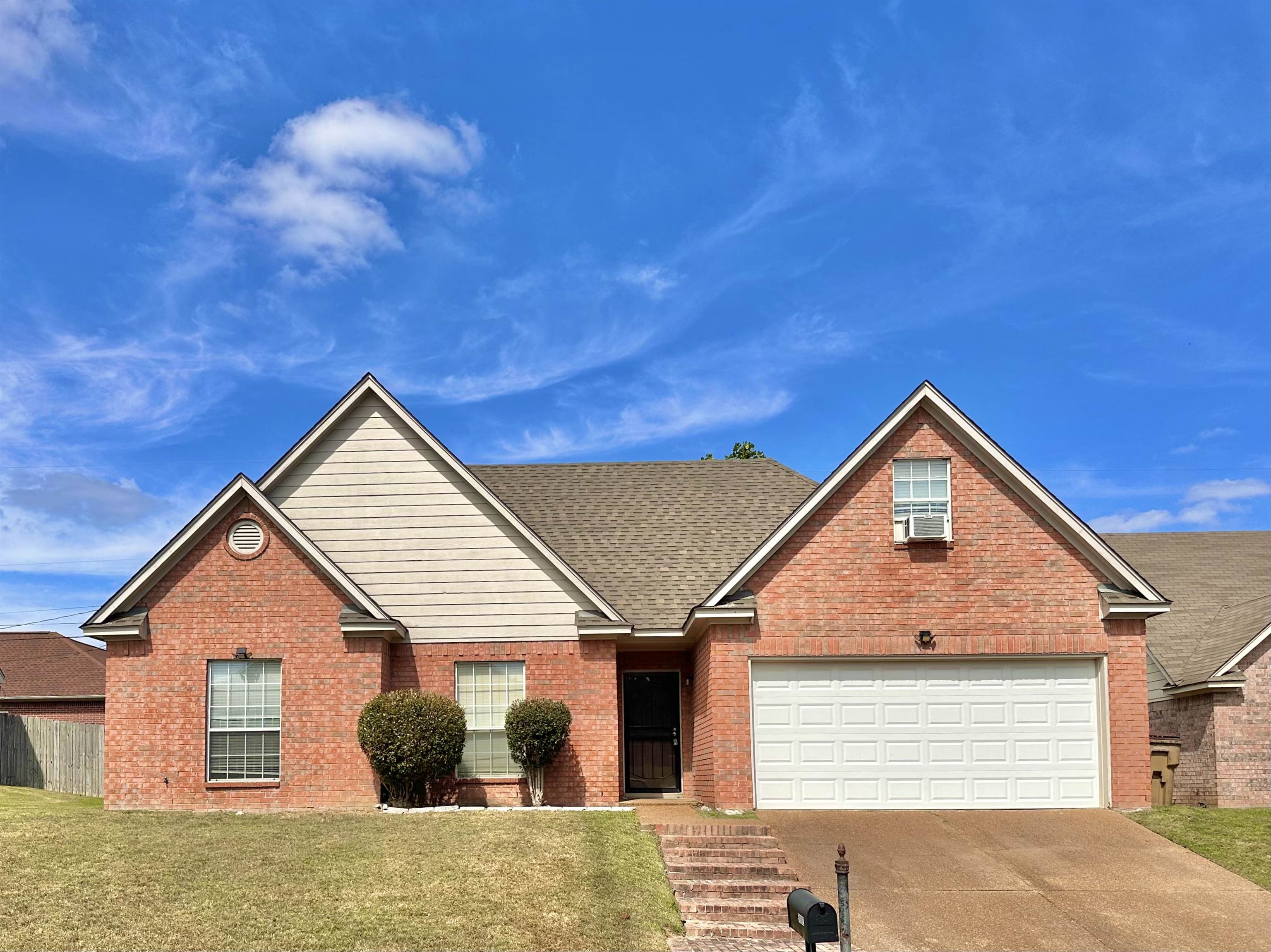 5662 MORNING FLOWER DR Property Photo 1