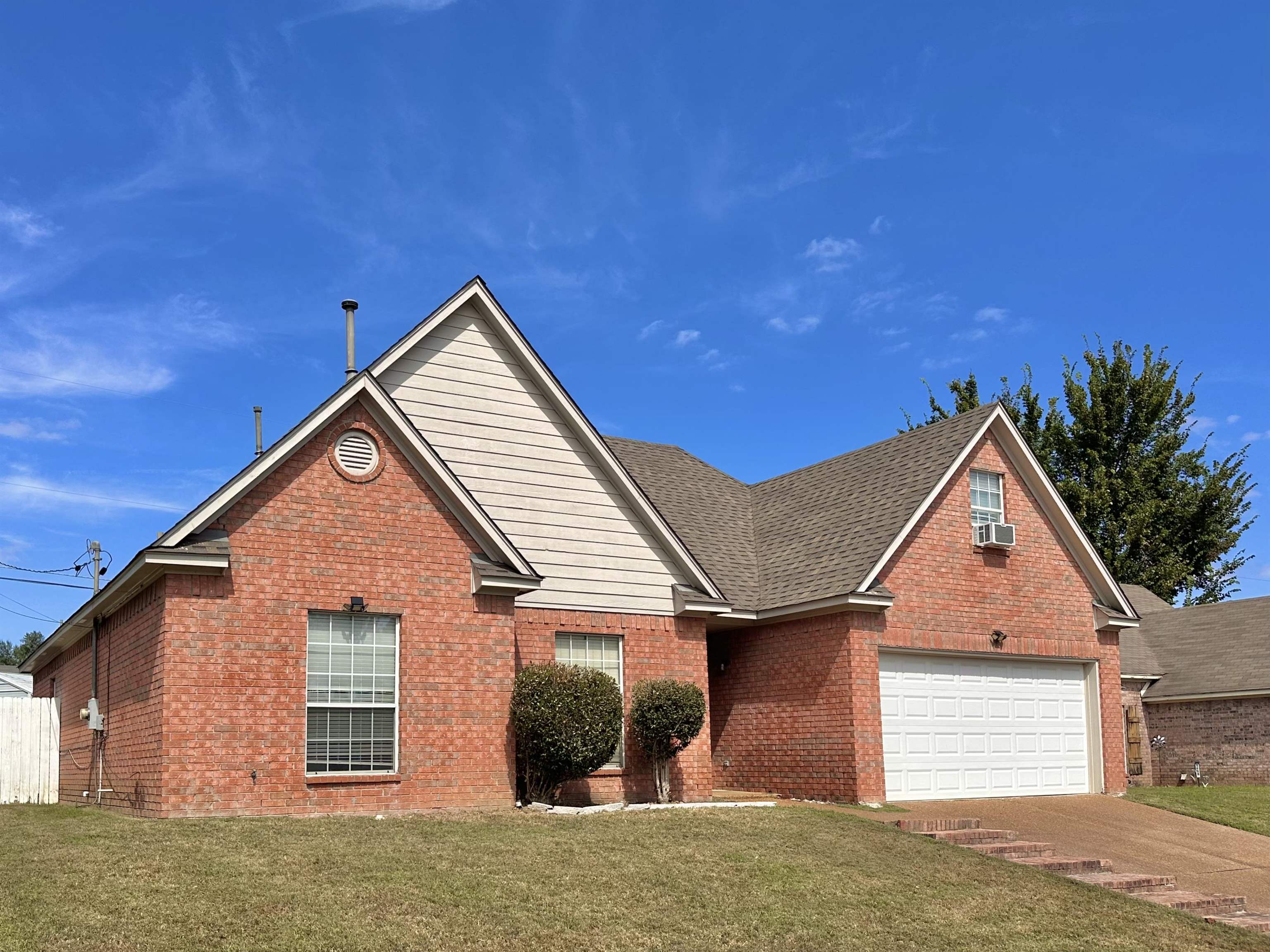 5662 Morning Flower Dr Property Photo 2