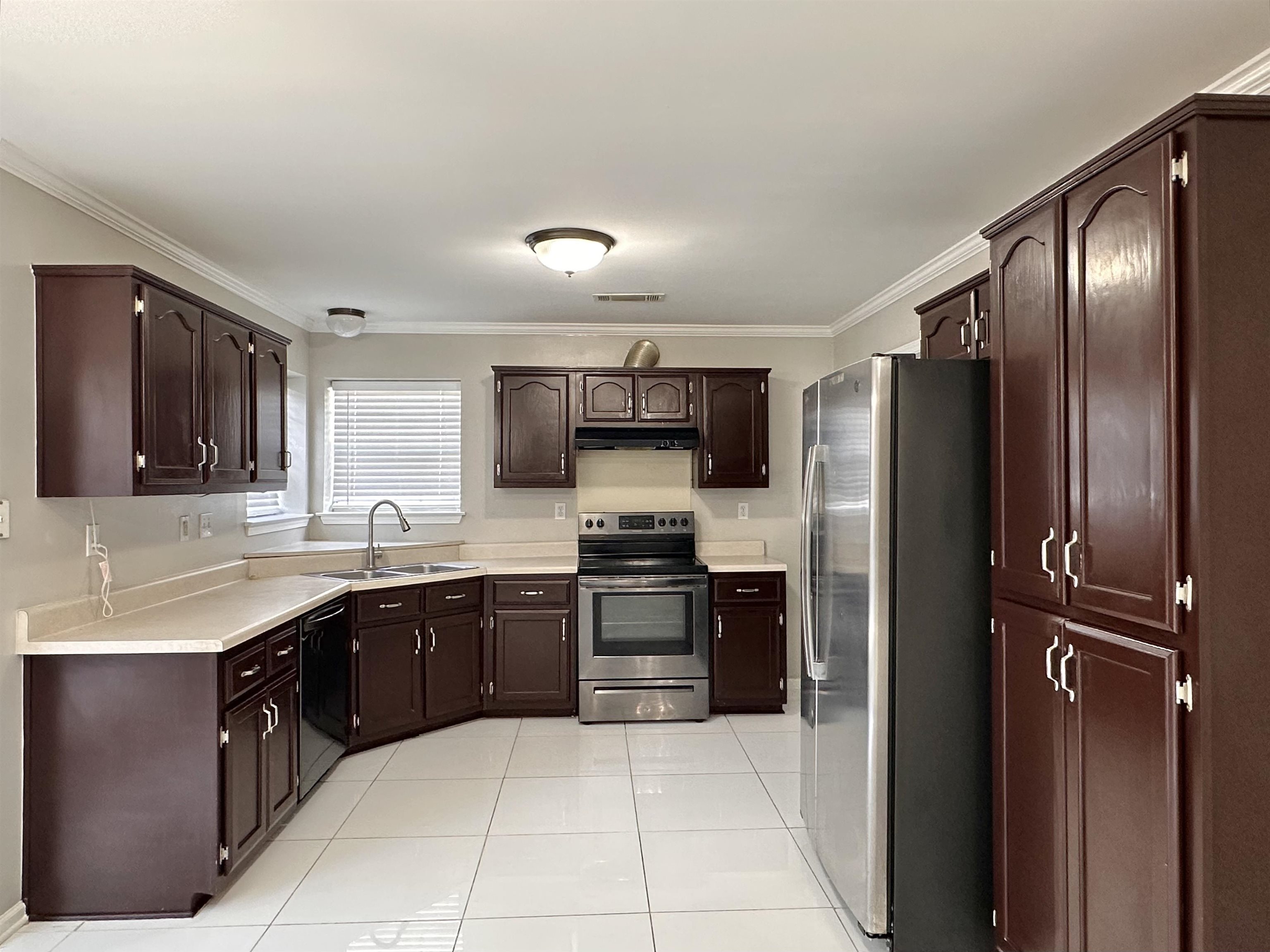 5662 Morning Flower Dr Property Photo 5