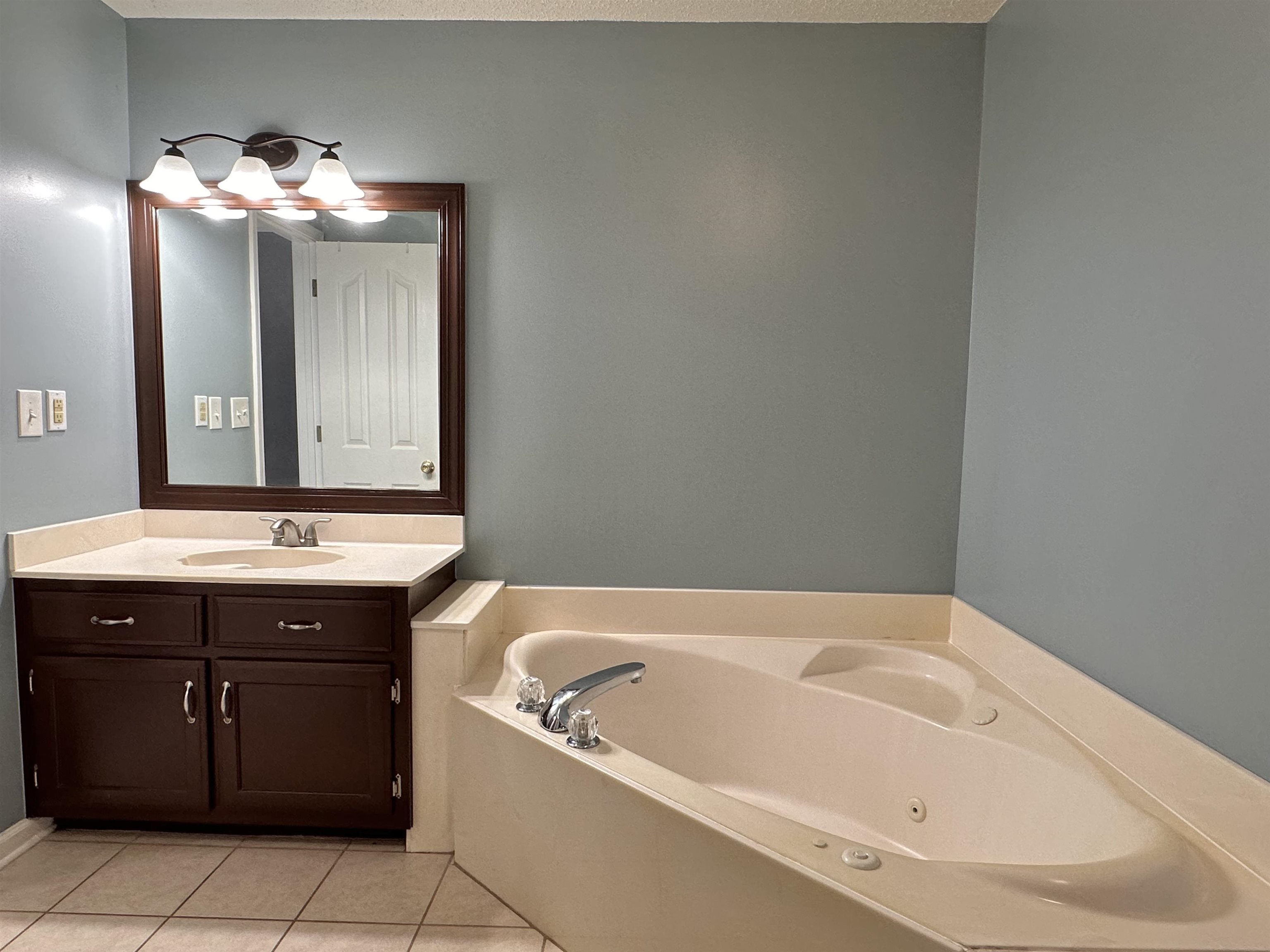 5662 Morning Flower Dr Property Photo 12