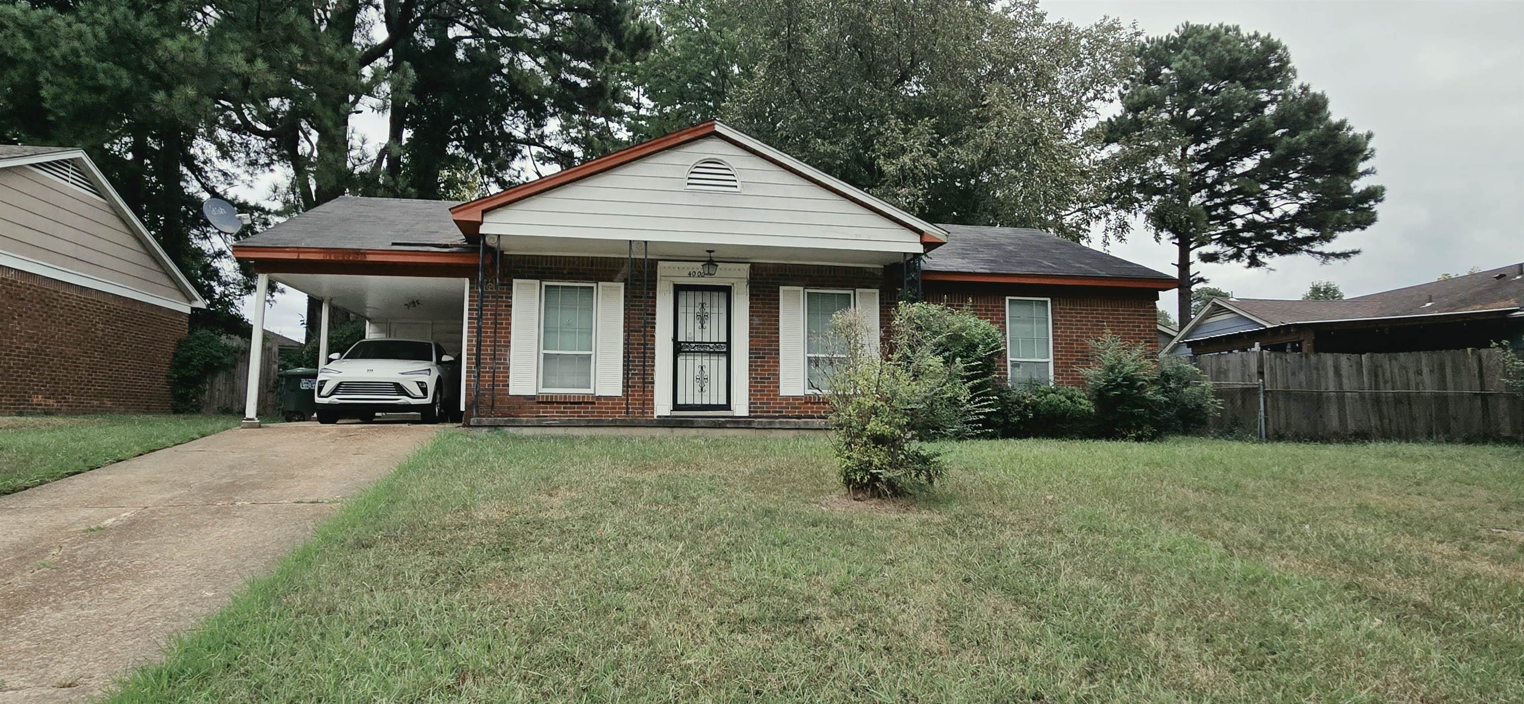 4000 Windermere Rd Property Photo 1