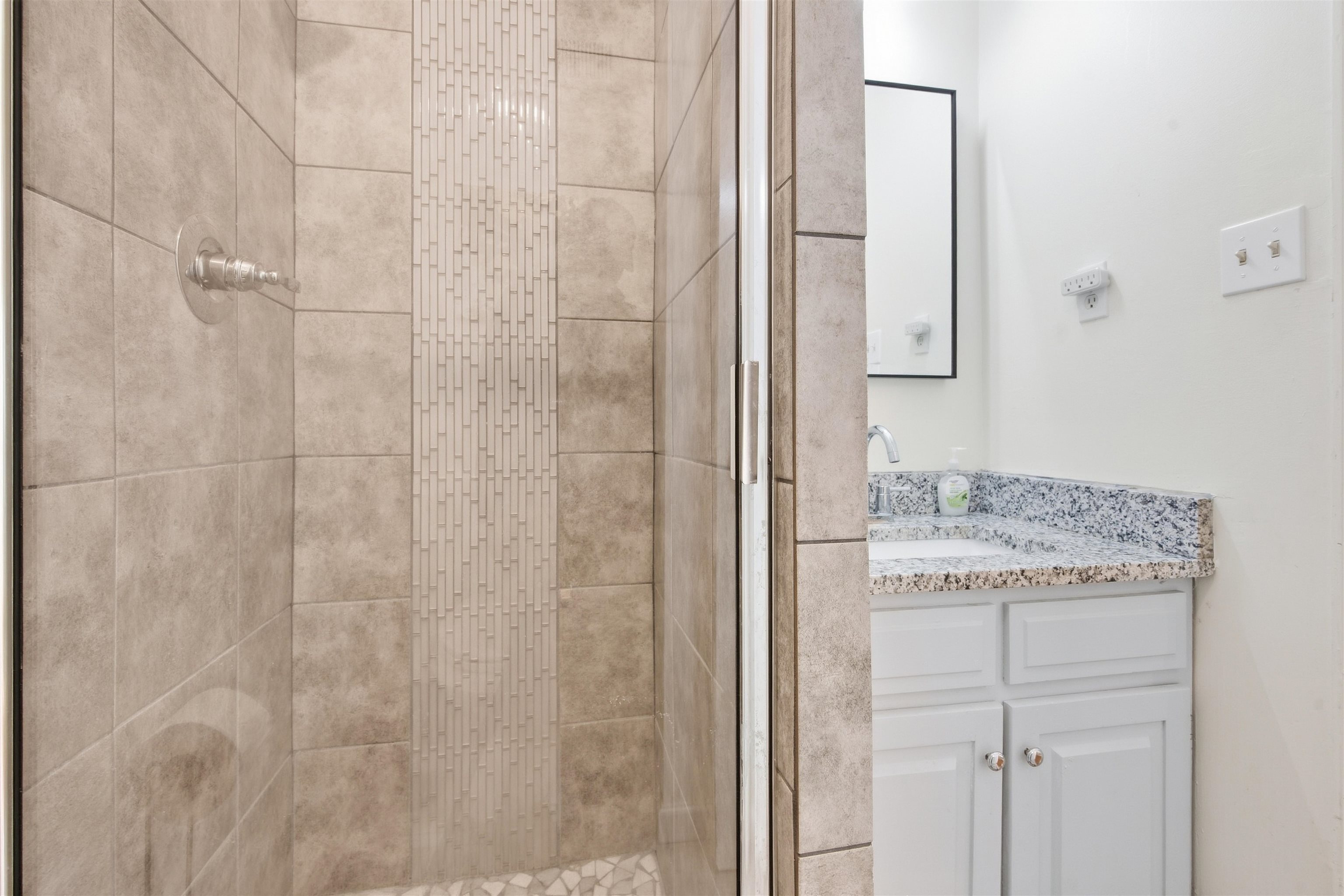 8367 Brownstone Ln 22 Property Photo 14
