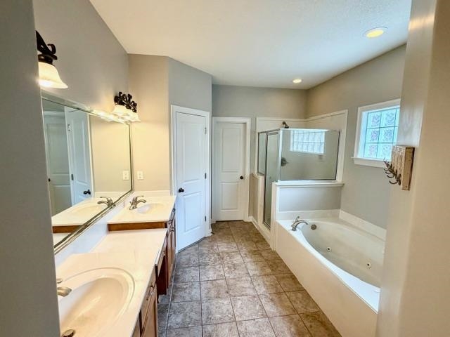 5360 Evergreen Creek Dr Property Photo 15