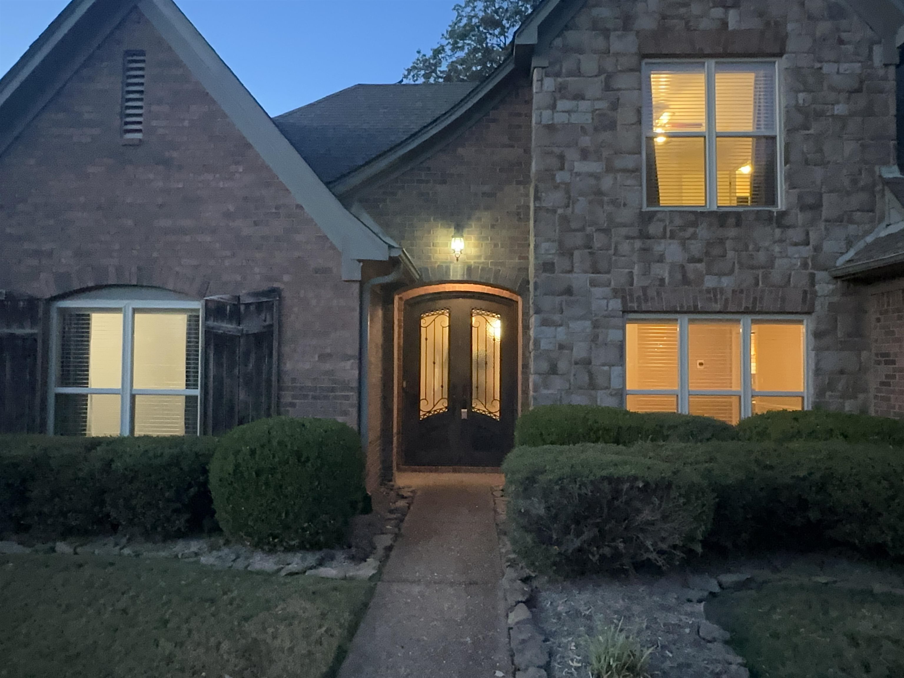 8308 Callie Manor Dr Property Photo 3
