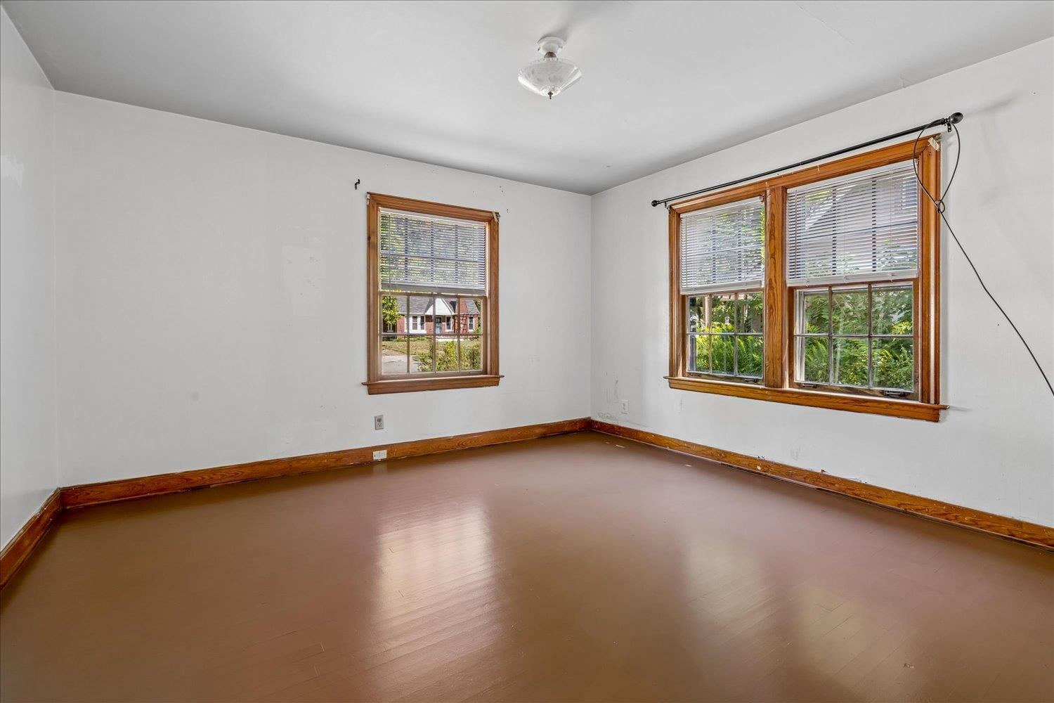3847 Faxon Ave Property Photo 22