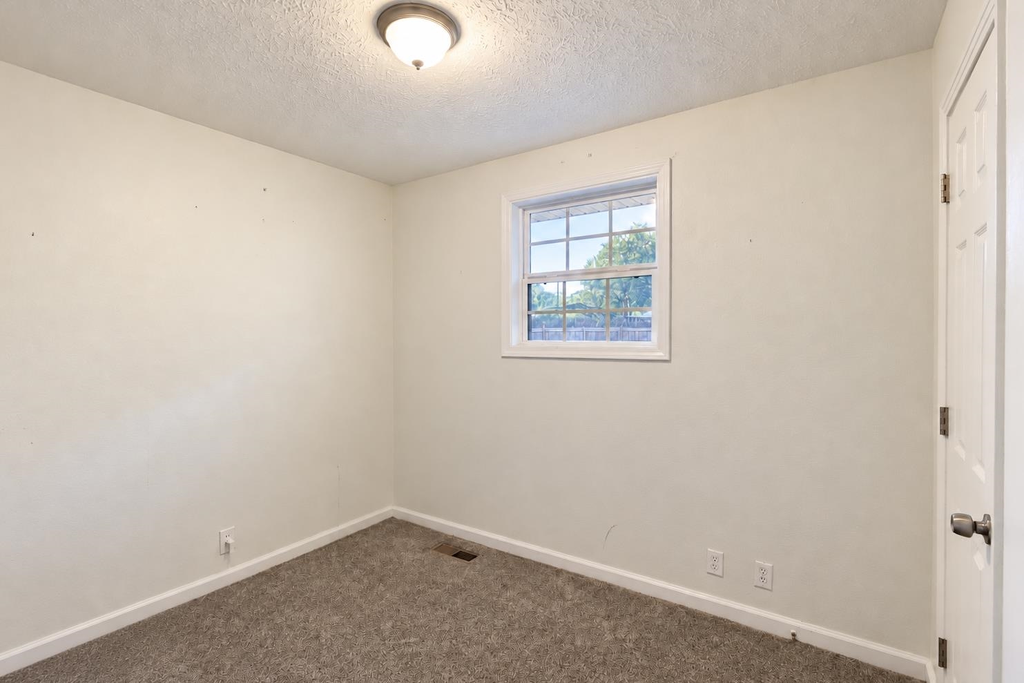 1695 Dawson Rd Property Photo 8