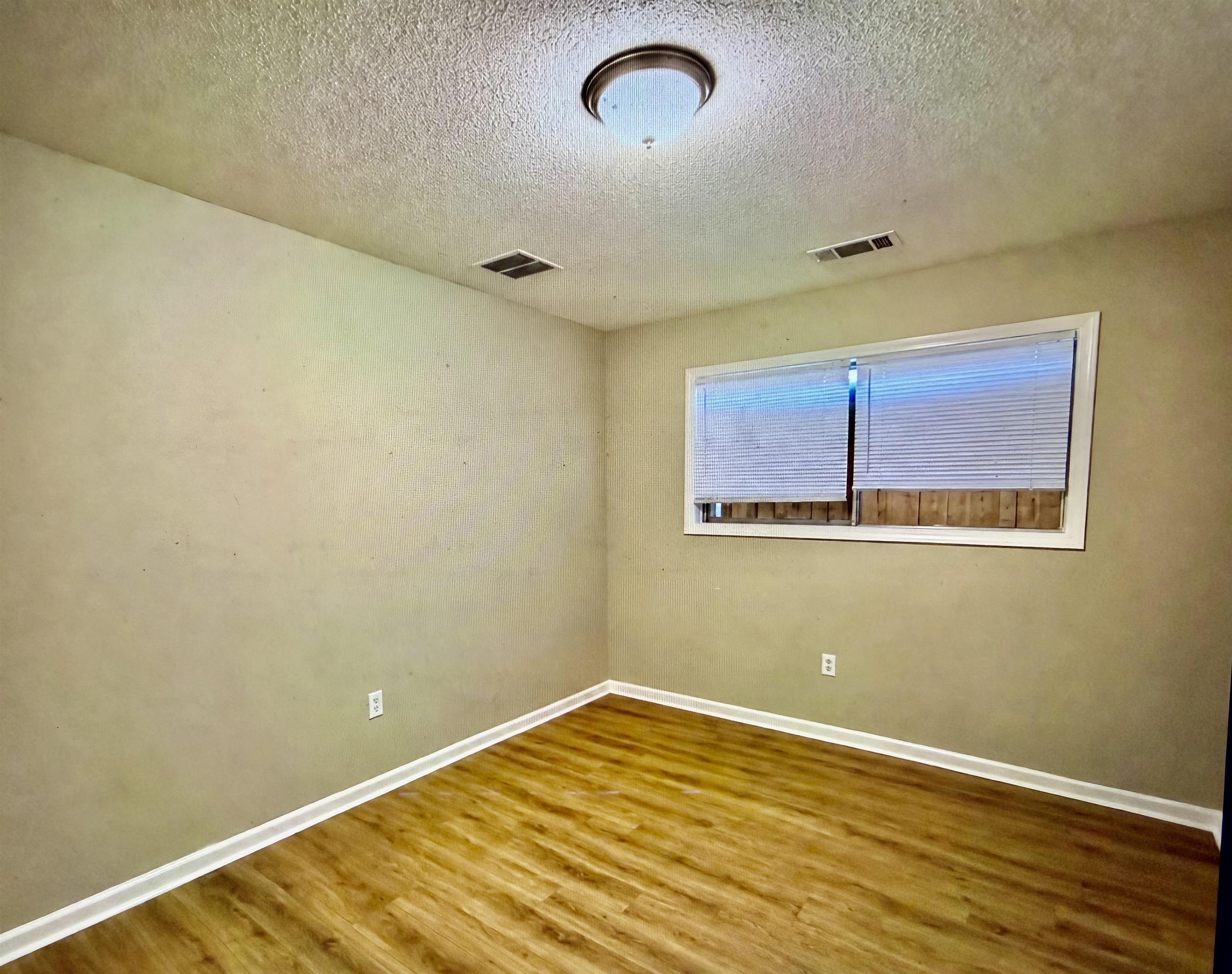 3671 Skylark Dr Property Photo 5