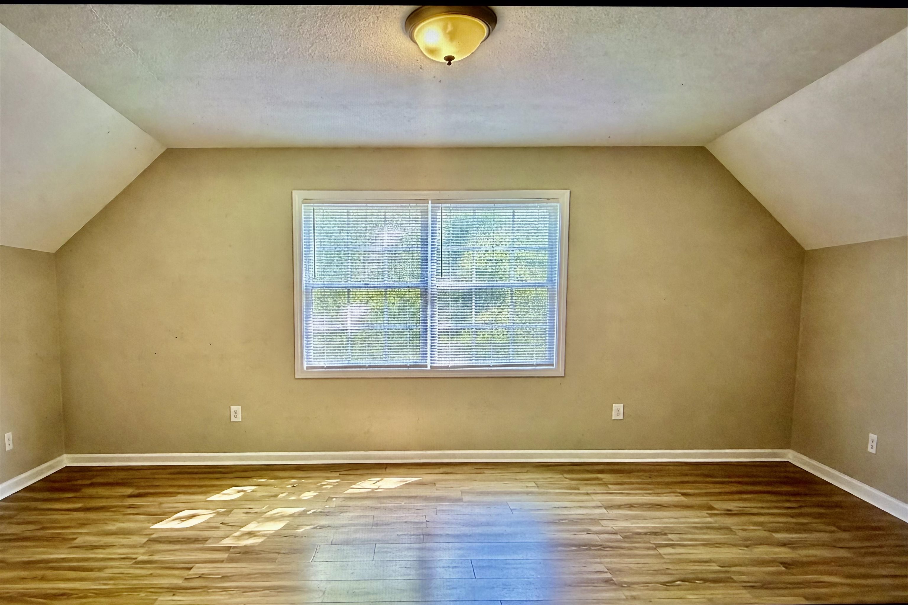 3671 Skylark Dr Property Photo 10