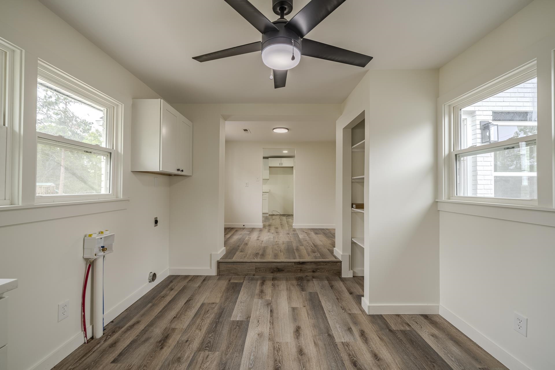 900 Pinhook Dr Property Photo 16