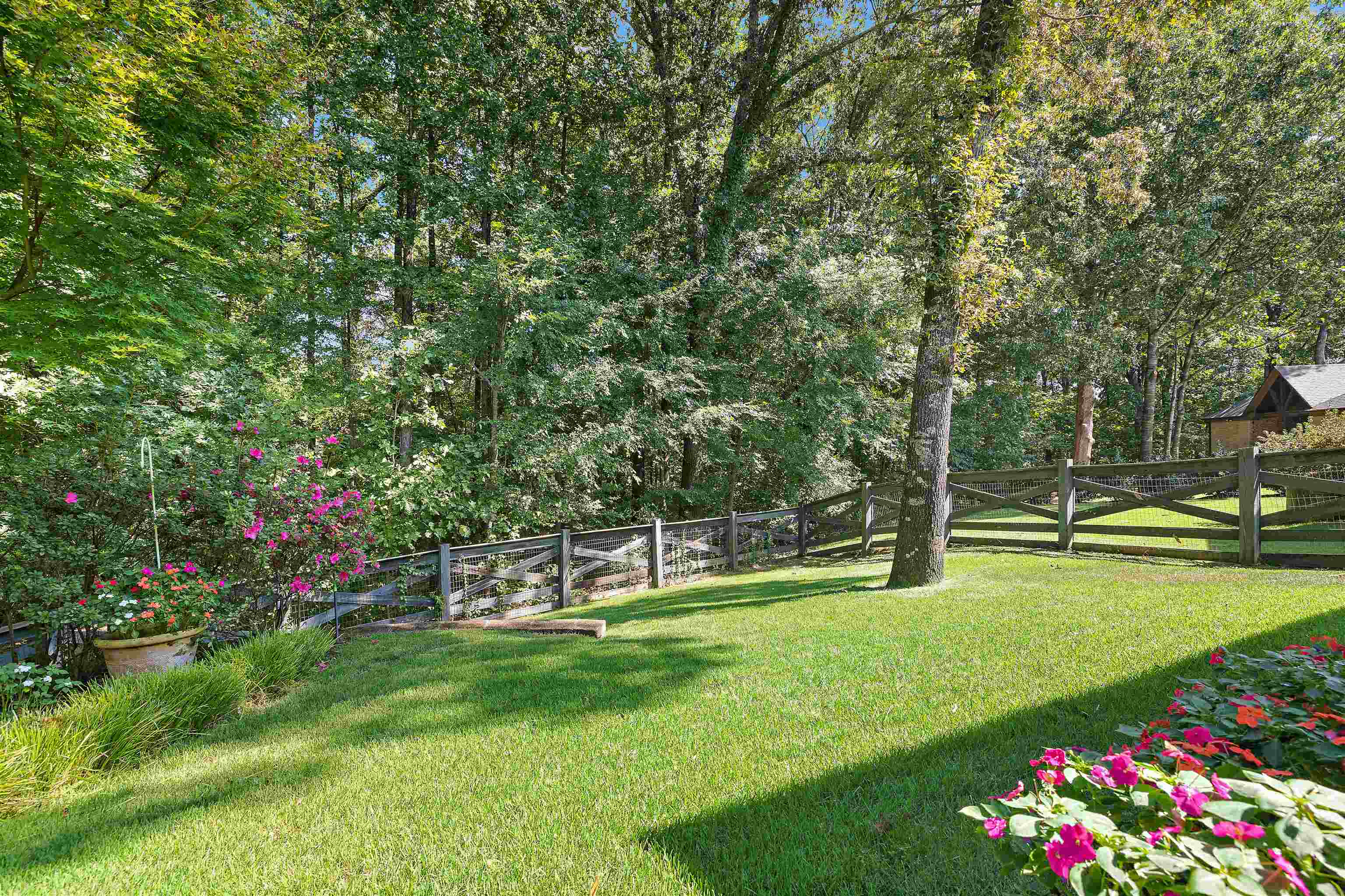 10204 Maple Run Dr Property Photo 37
