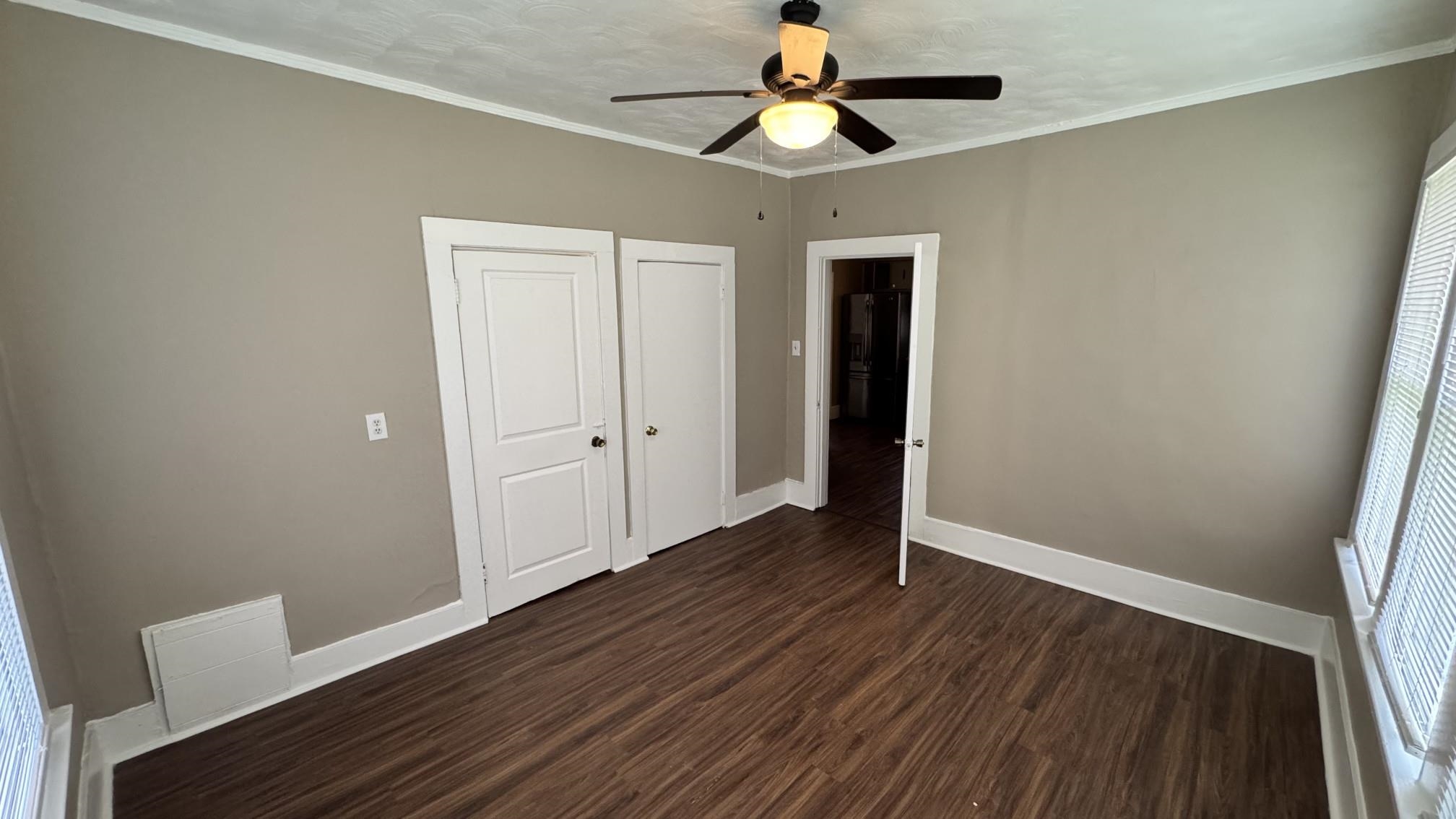 3644 Faxon Ave Property Photo 10
