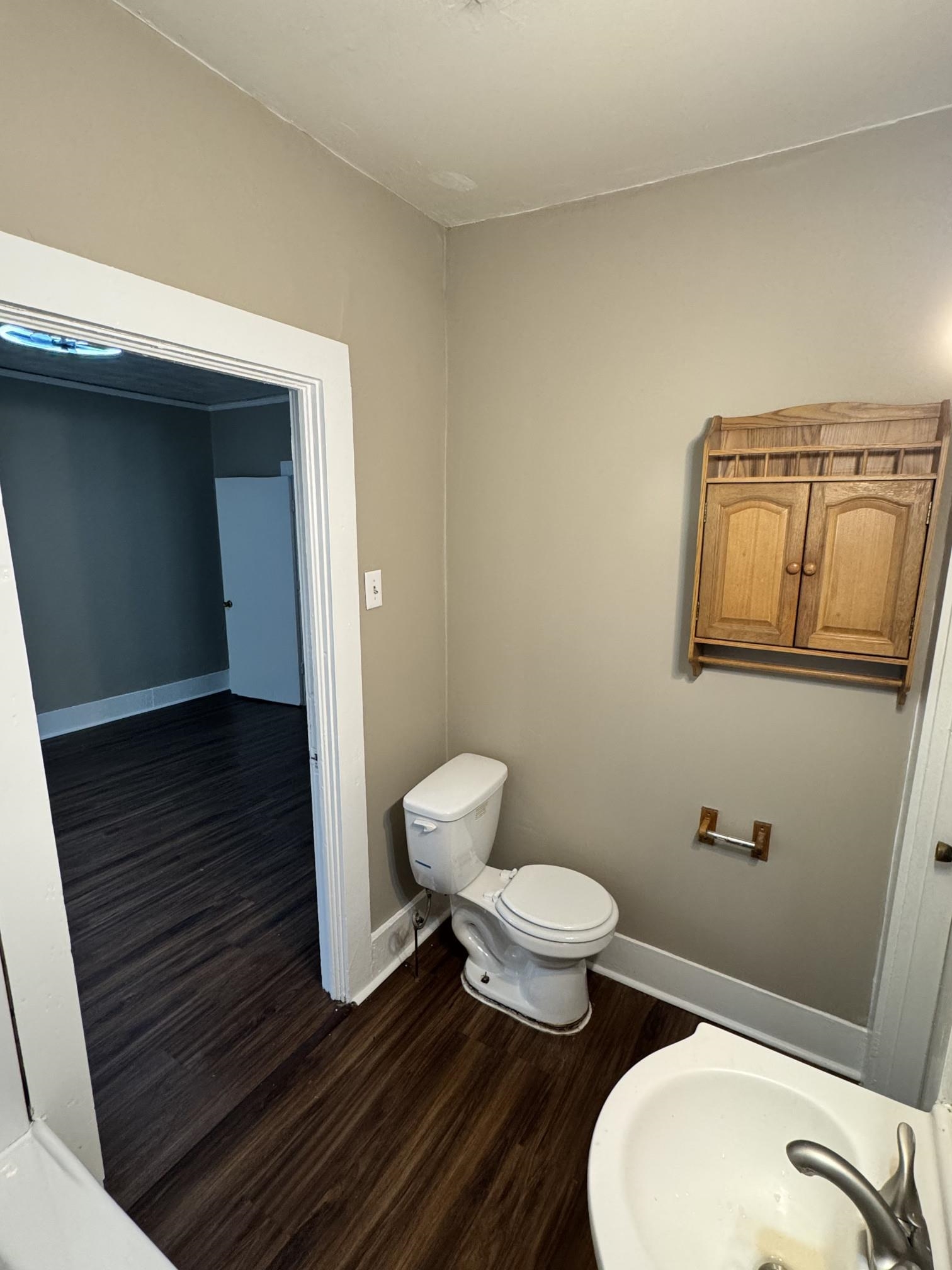 3644 Faxon Ave Property Photo 12