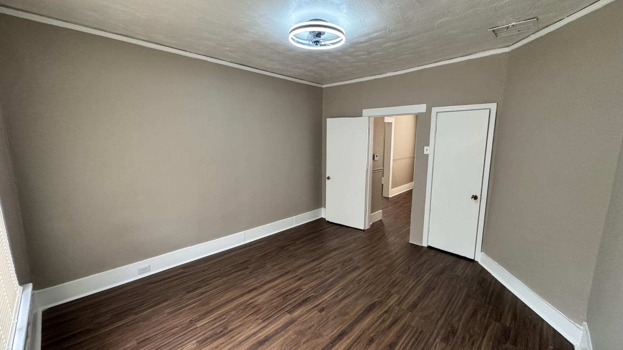 3644 Faxon Ave Property Photo 13