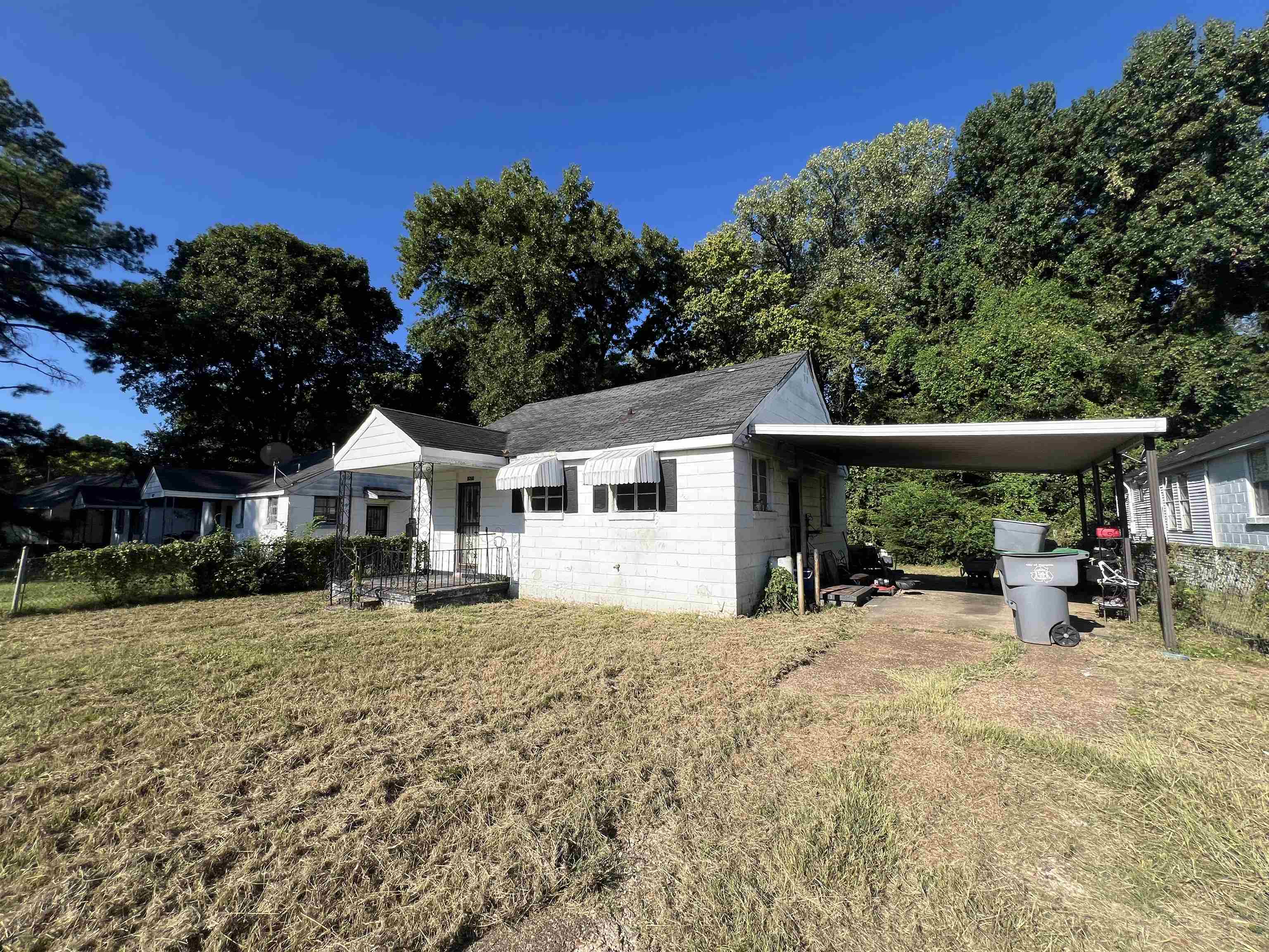 1571 W Dianne Cir Property Photo 1