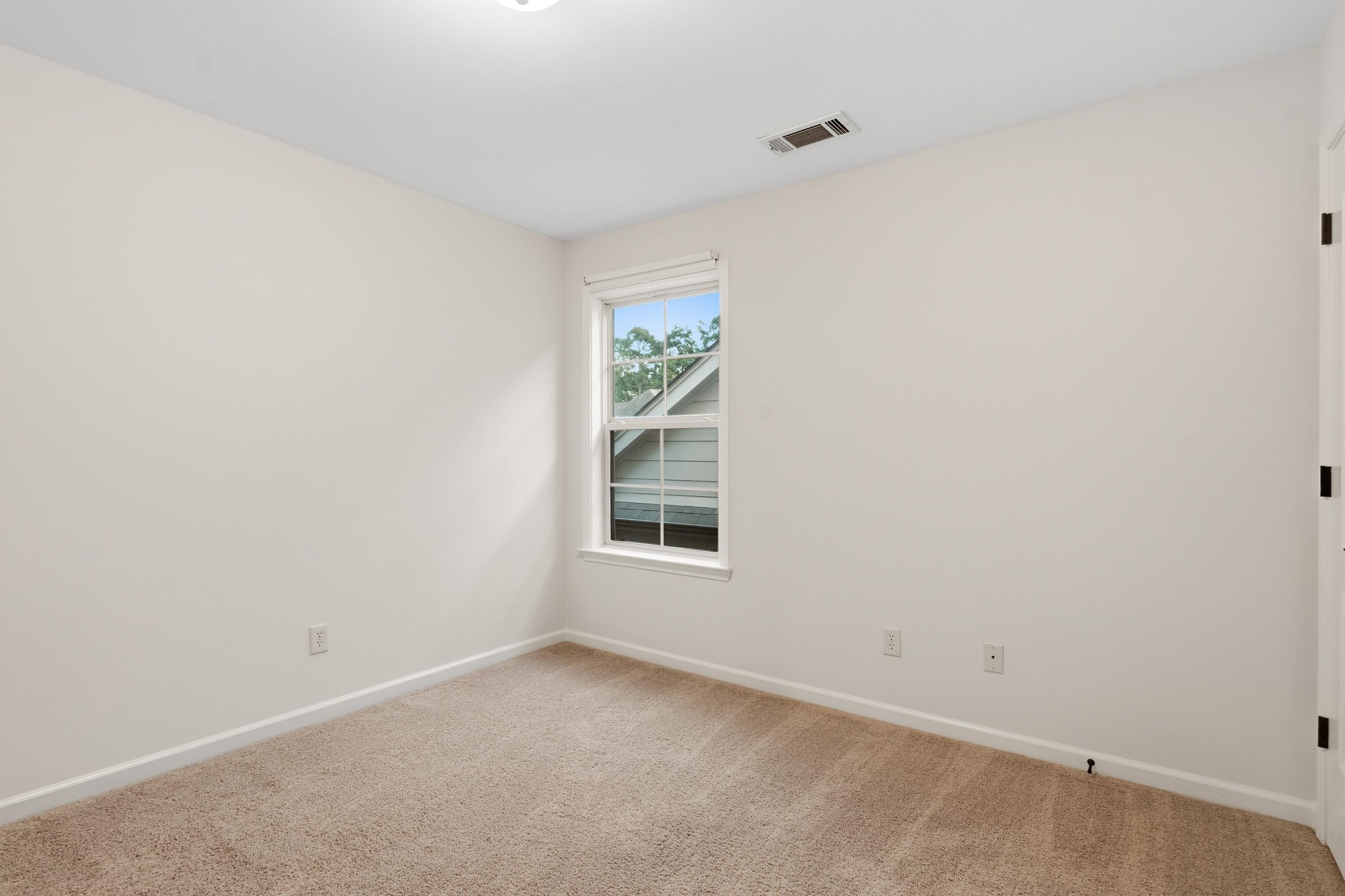 886 Winter Leaf Dr Property Photo 23