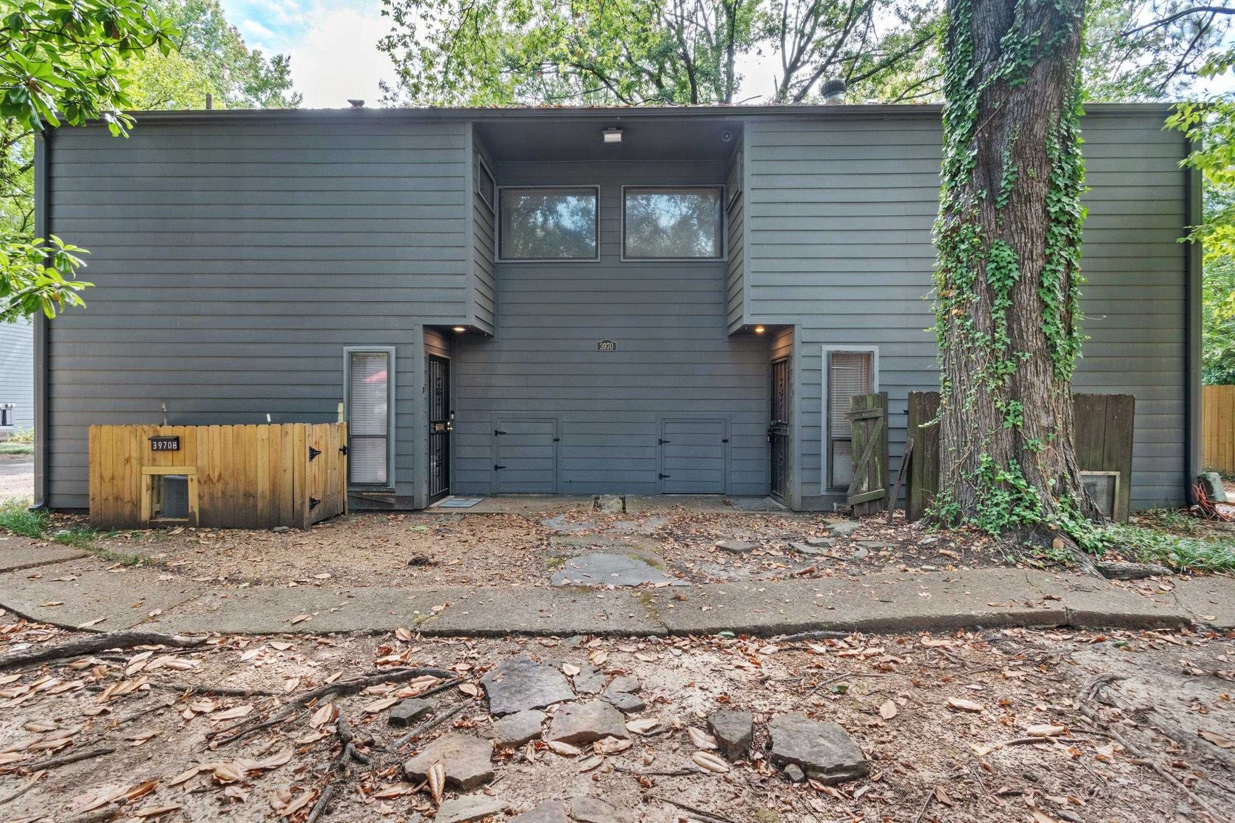3970 GRAHAMDALE CIR B Property Photo 1