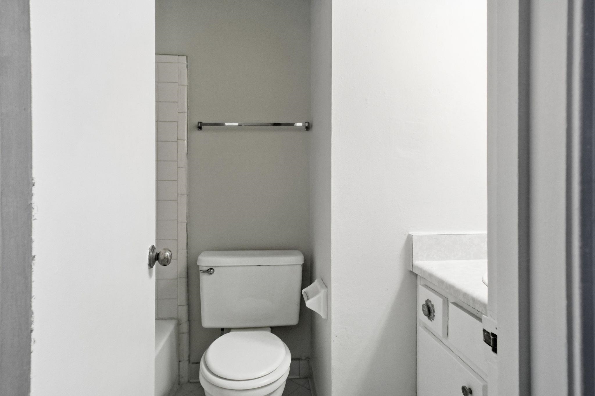 3921 Schoolfield Rd Property Photo 5