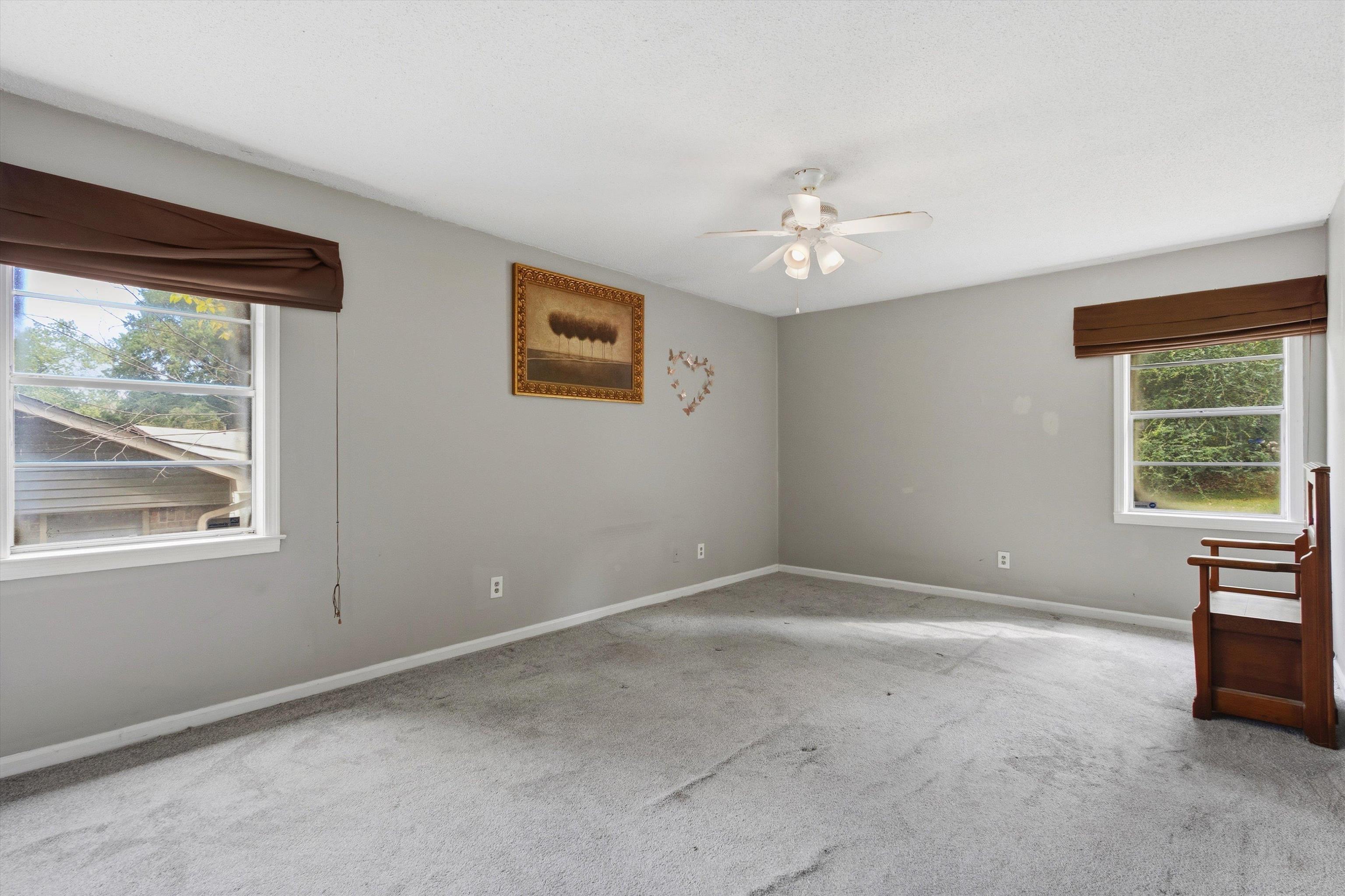 4217 Oakcrest Ave Property Photo 16