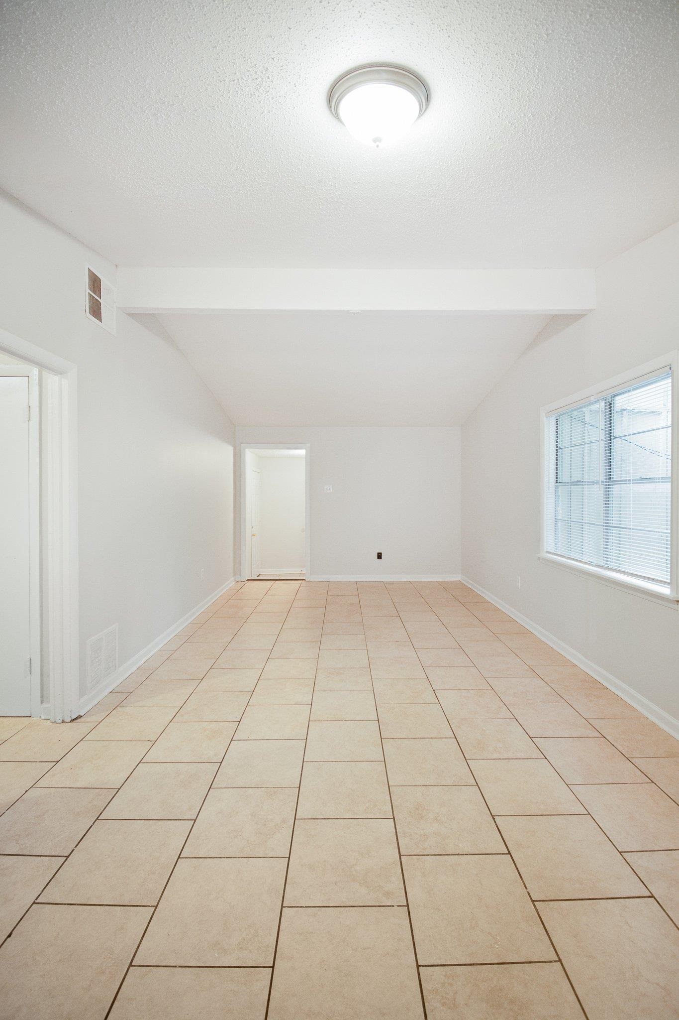 2980 Croley Dr Property Photo 6