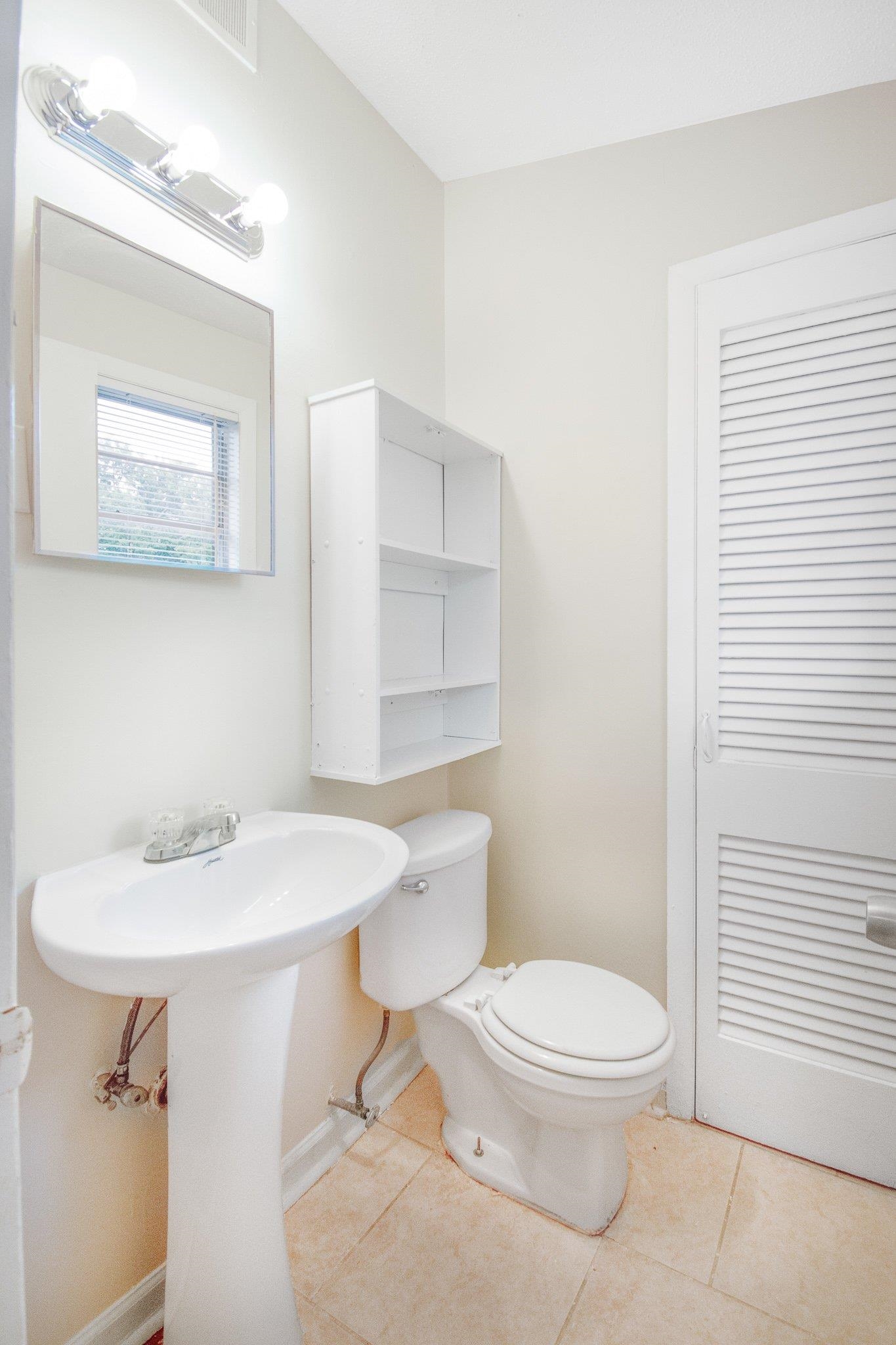 2980 Croley Dr Property Photo 8