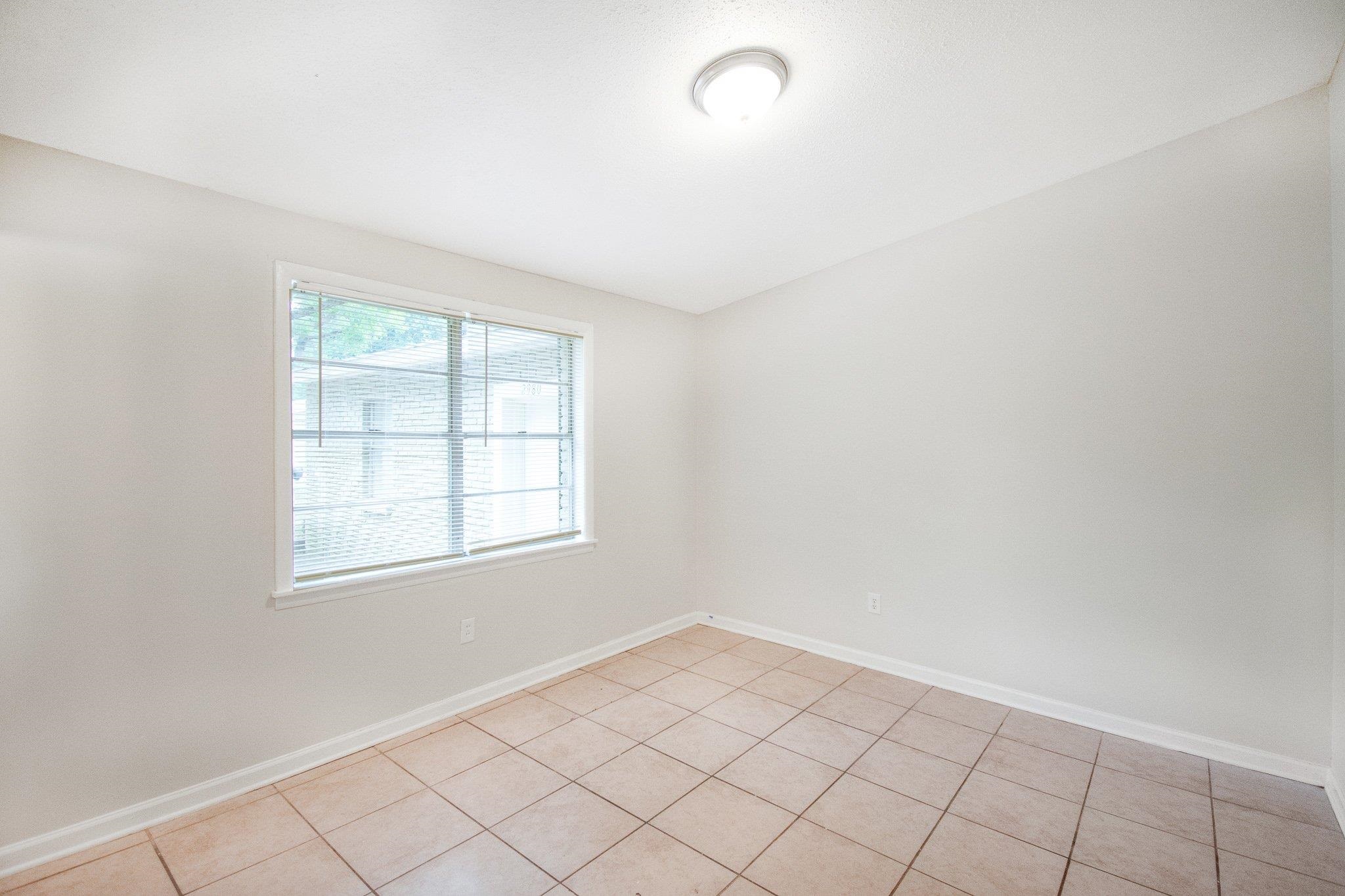 2980 Croley Dr Property Photo 15