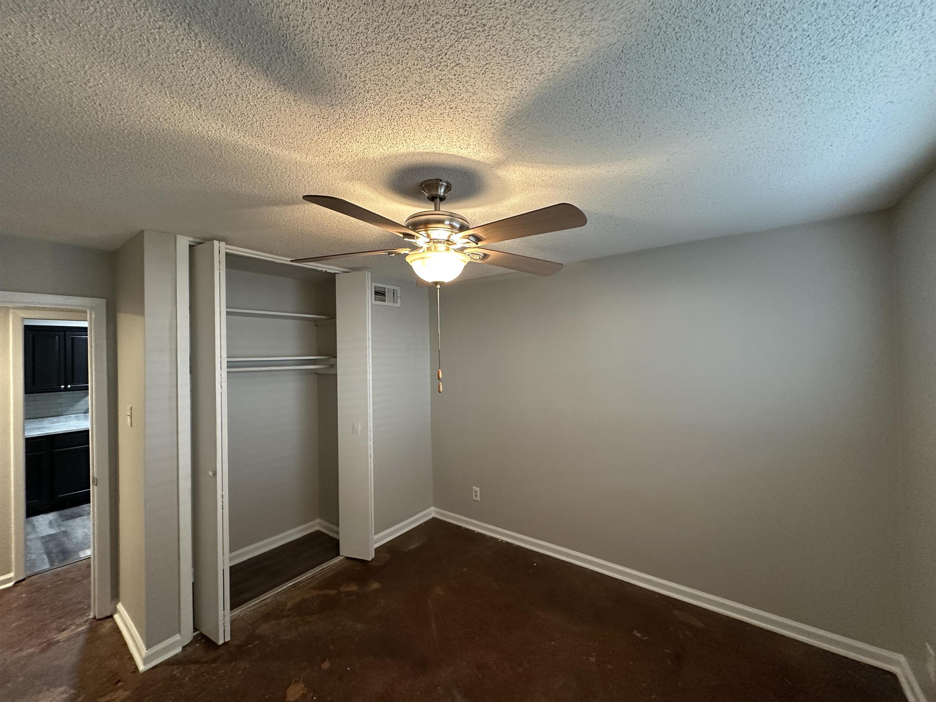32 N Belvedere Blvd N #21 Property Photo 3