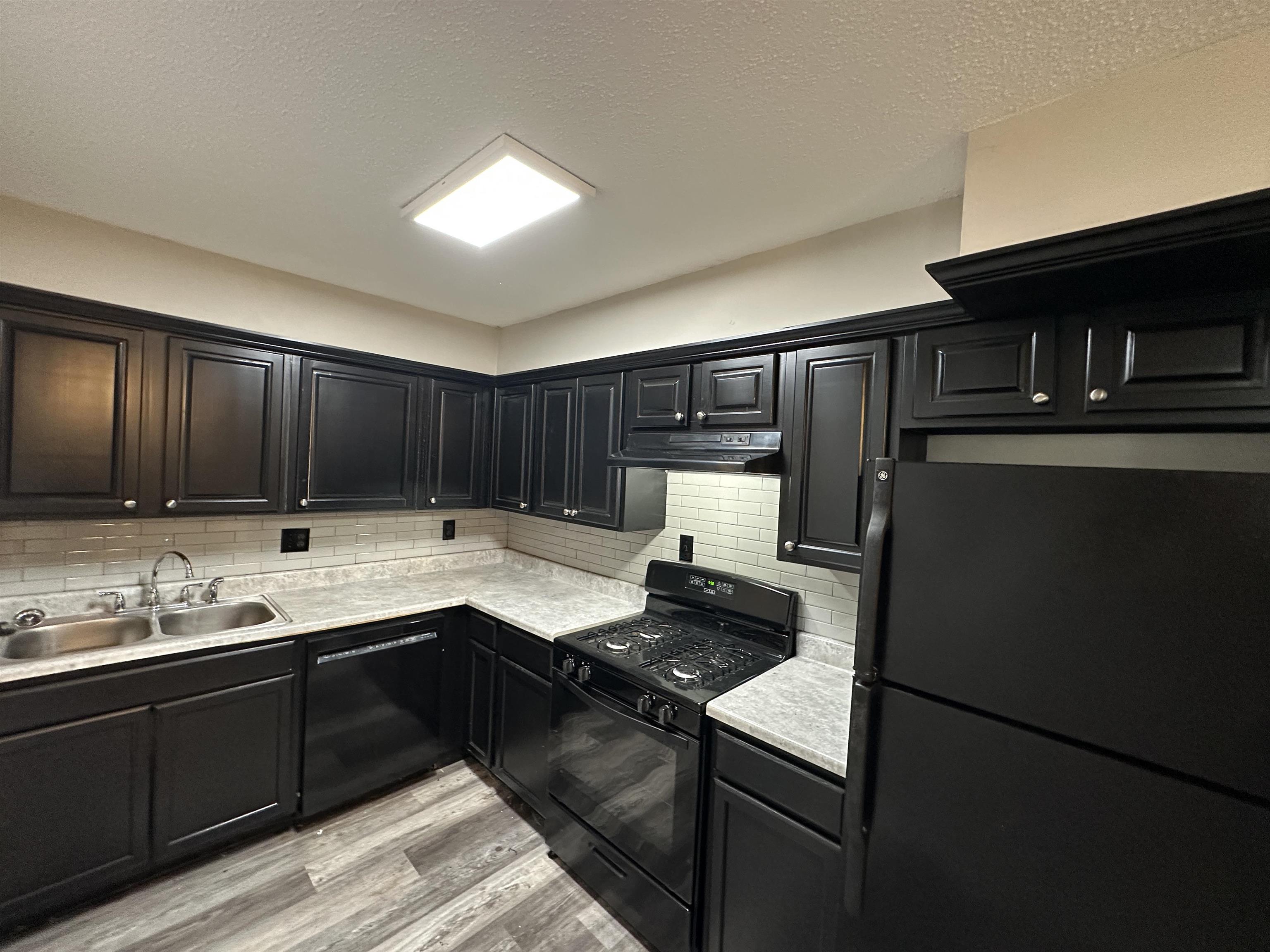 32 N Belvedere Blvd N #21 Property Photo 6